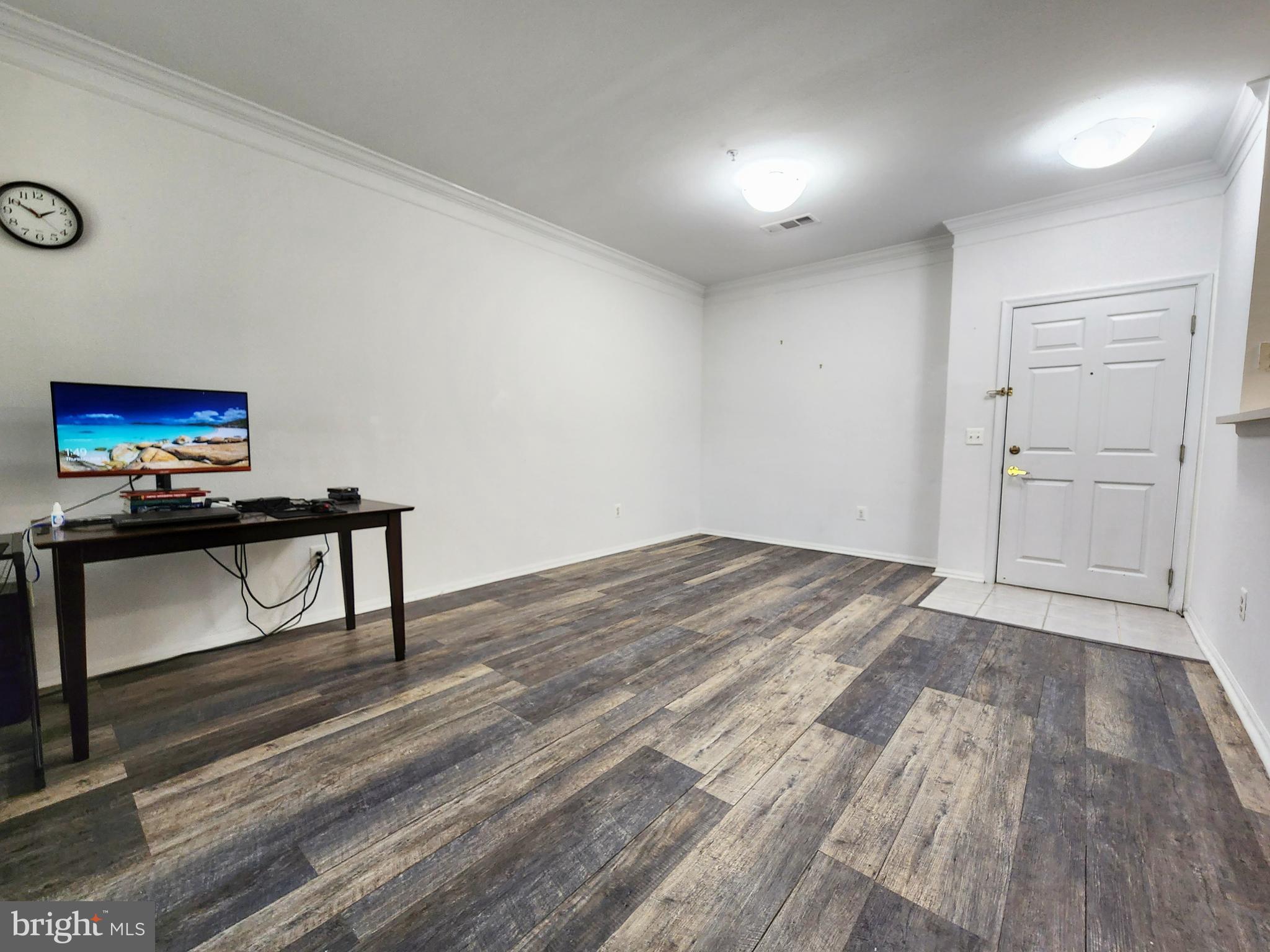 GATES OF MCLEAN - Residential