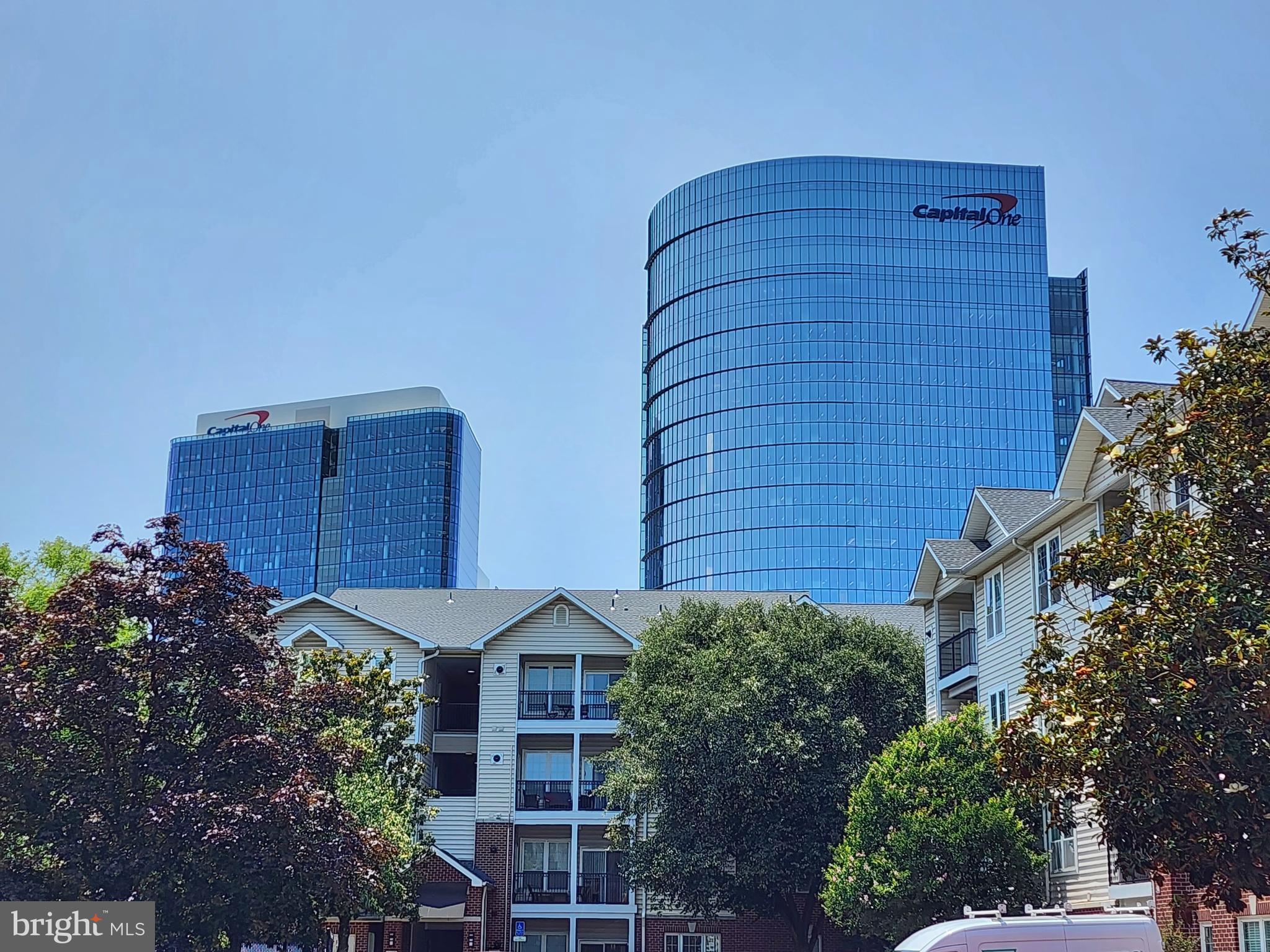 GATES OF MCLEAN - Residential