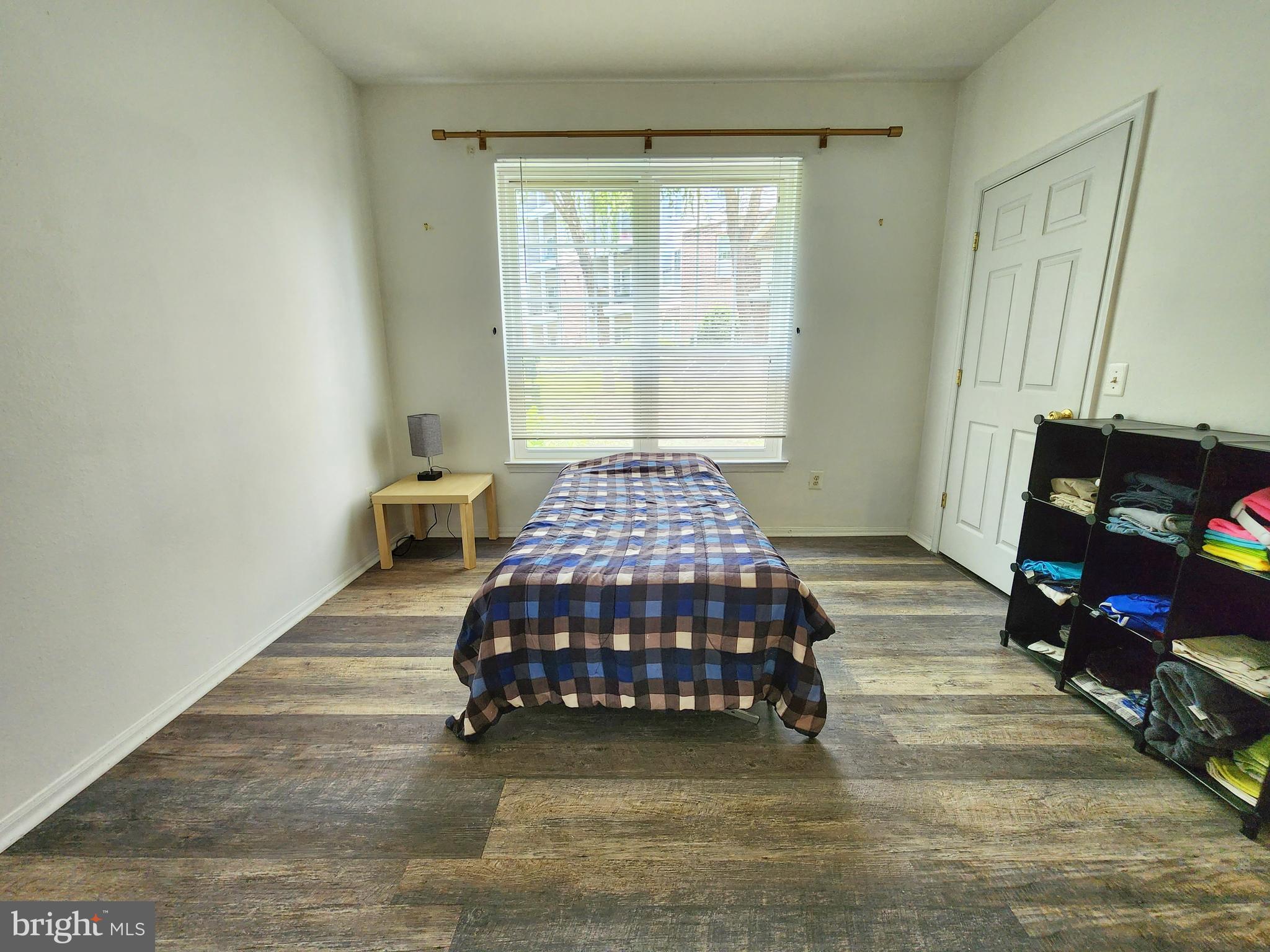 GATES OF MCLEAN - Residential