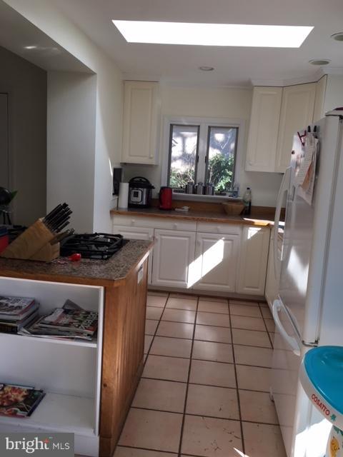 CHEVY CHASE GARDENS - Residential Lease