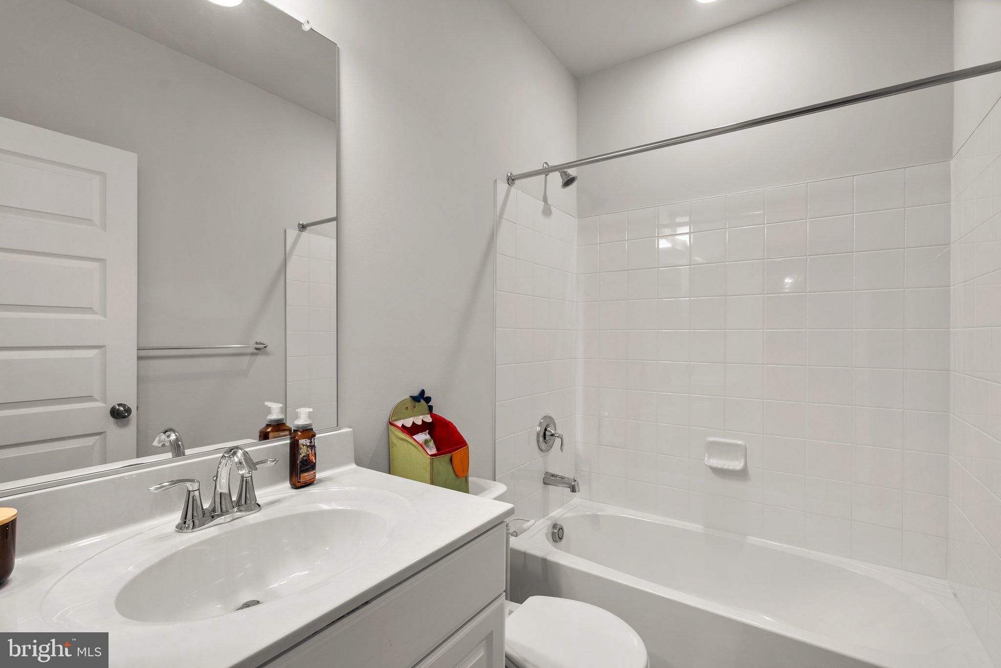 VILLAGES OF SAVANNAH - Residential