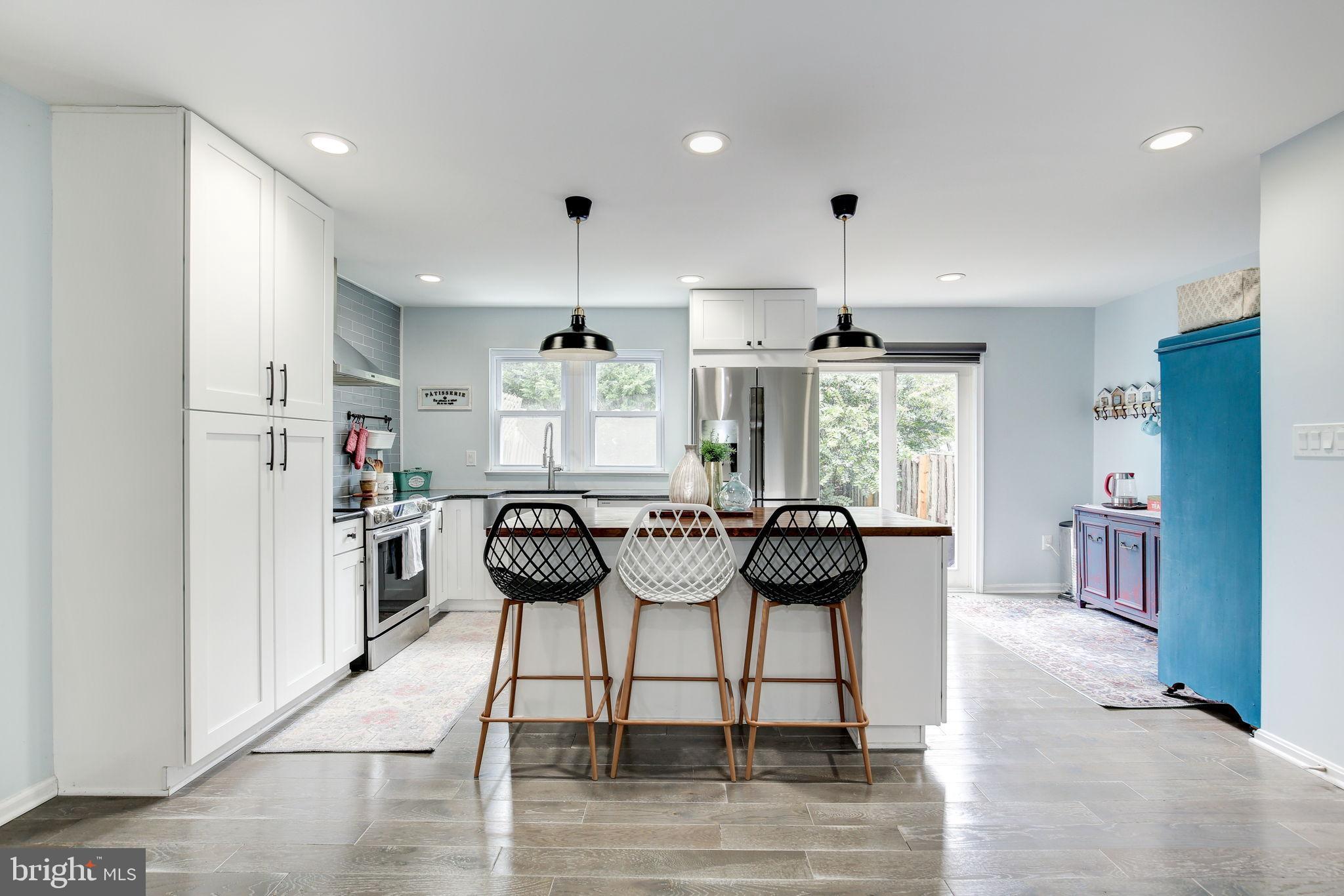 42 CAPRICORN COURT
