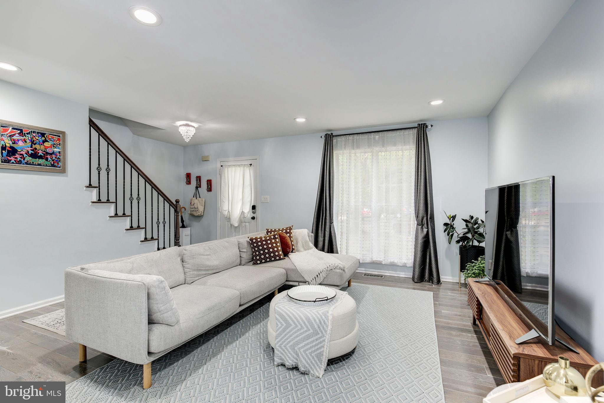 42 CAPRICORN COURT