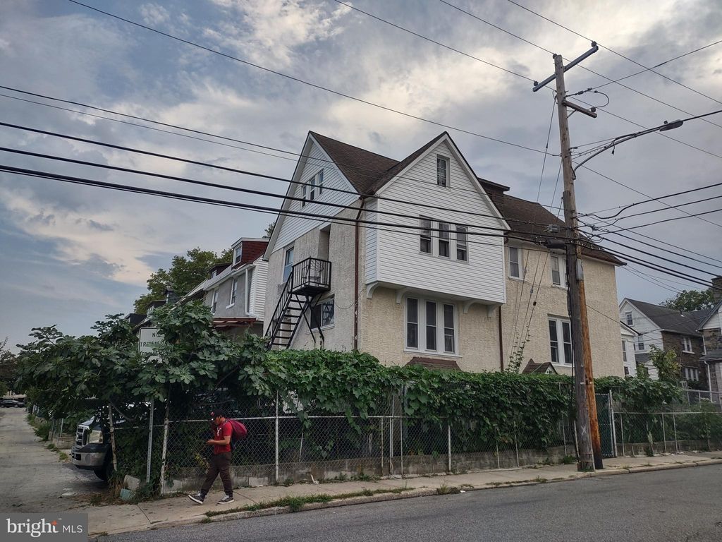 Photo of 101 Copley Road, UPPER DARBY, PA 19082 (MLS # PADE2098194)