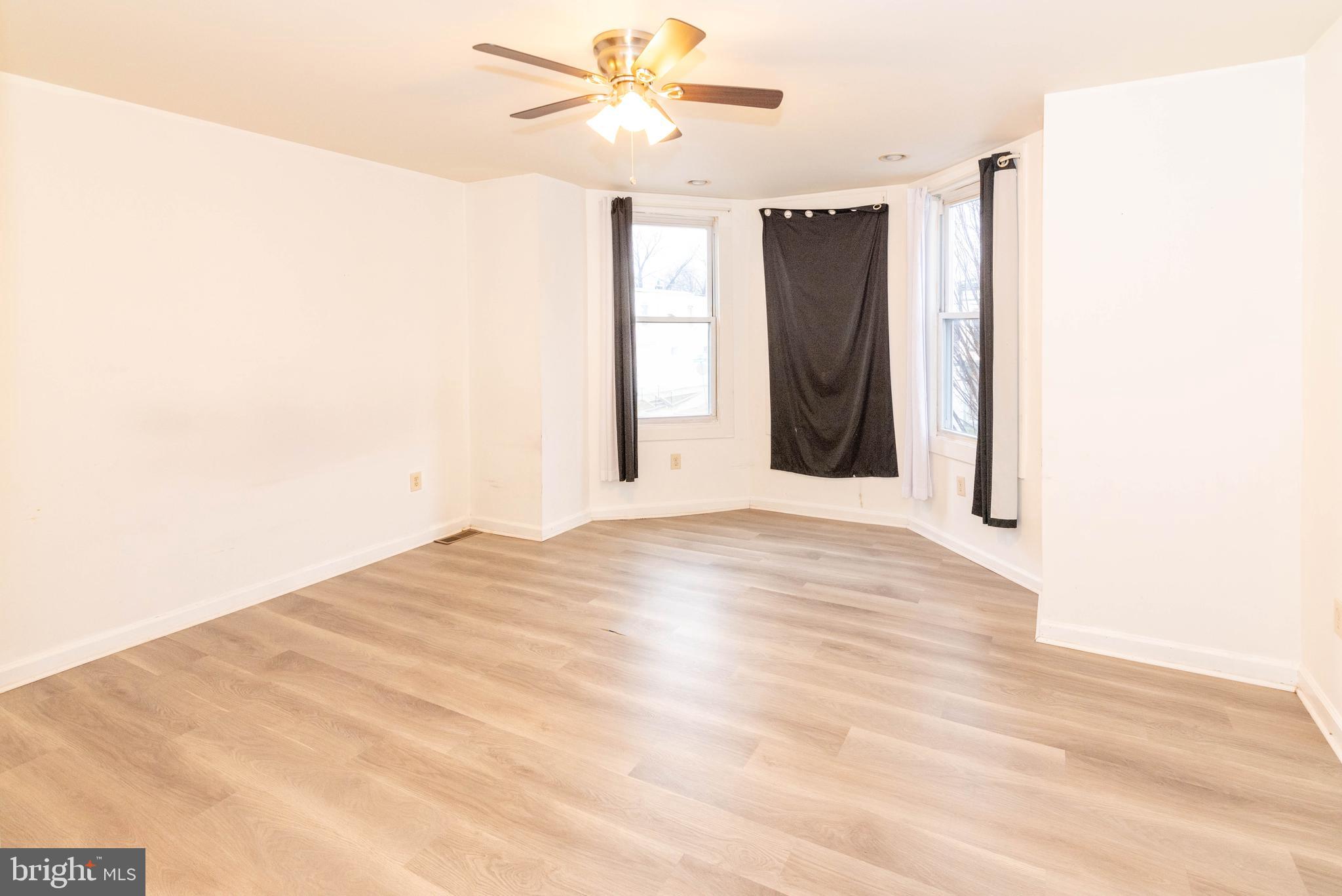 WESTPORT - Residential