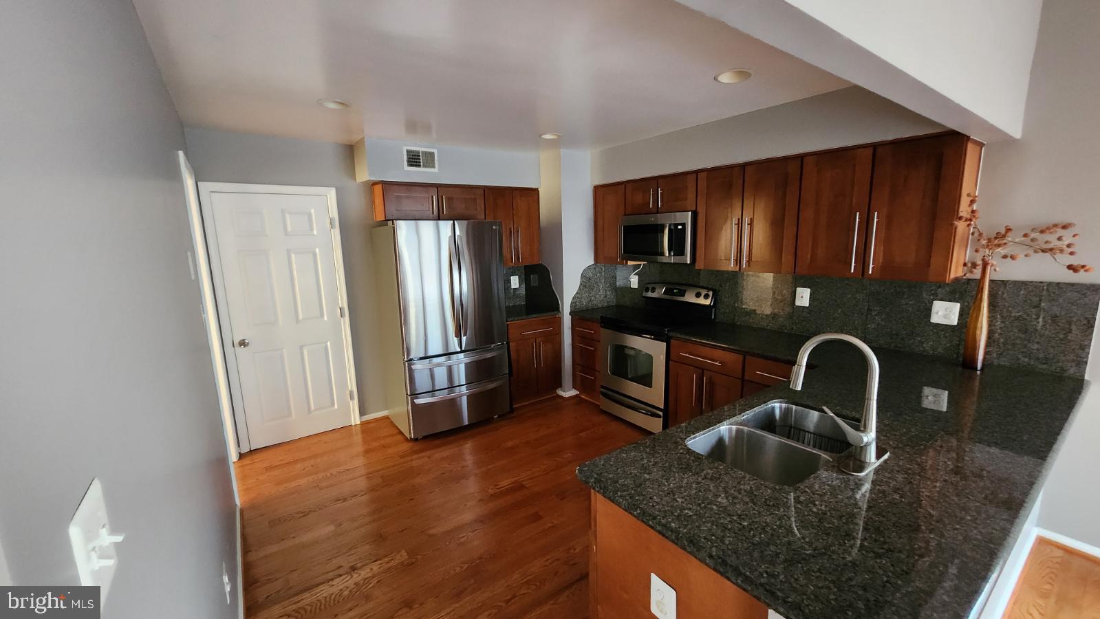 BROWN STATION - Residential Lease