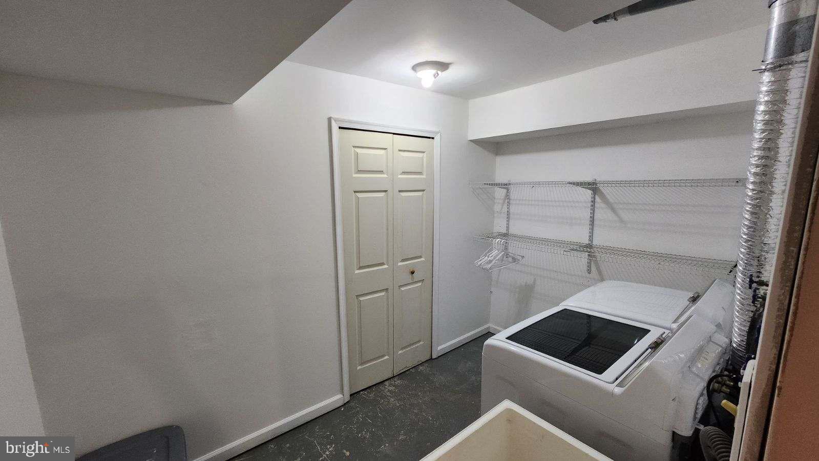 BROWN STATION - Residential Lease