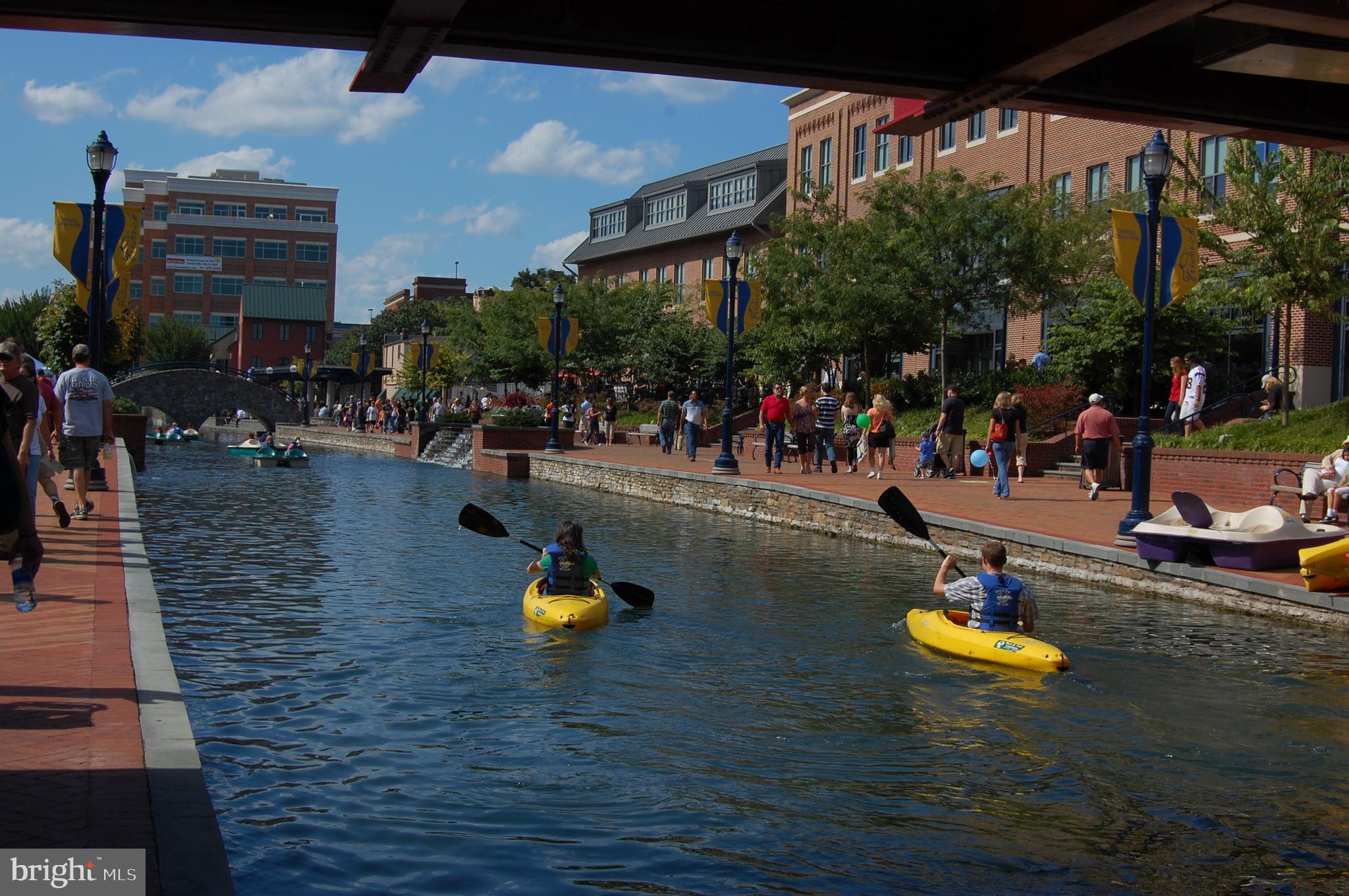 URBANA VILLAS - Residential