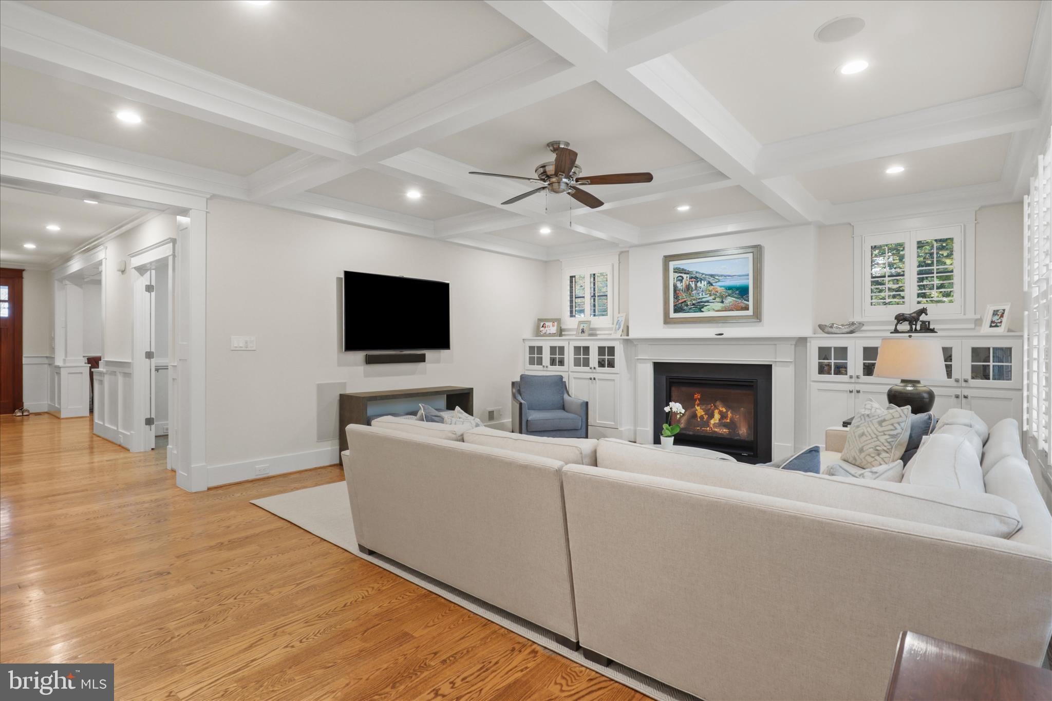 RIVERWOOD - Residential