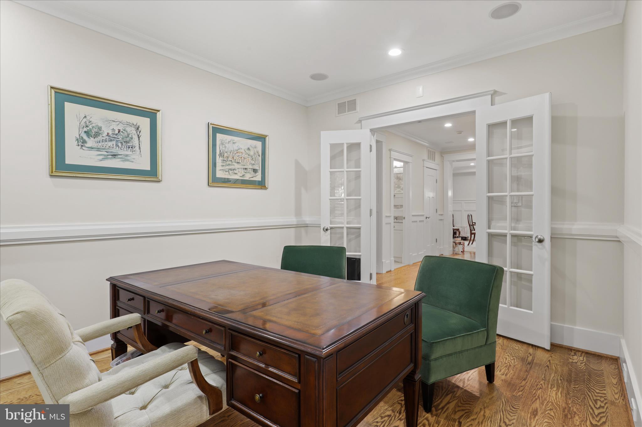 RIVERWOOD - Residential