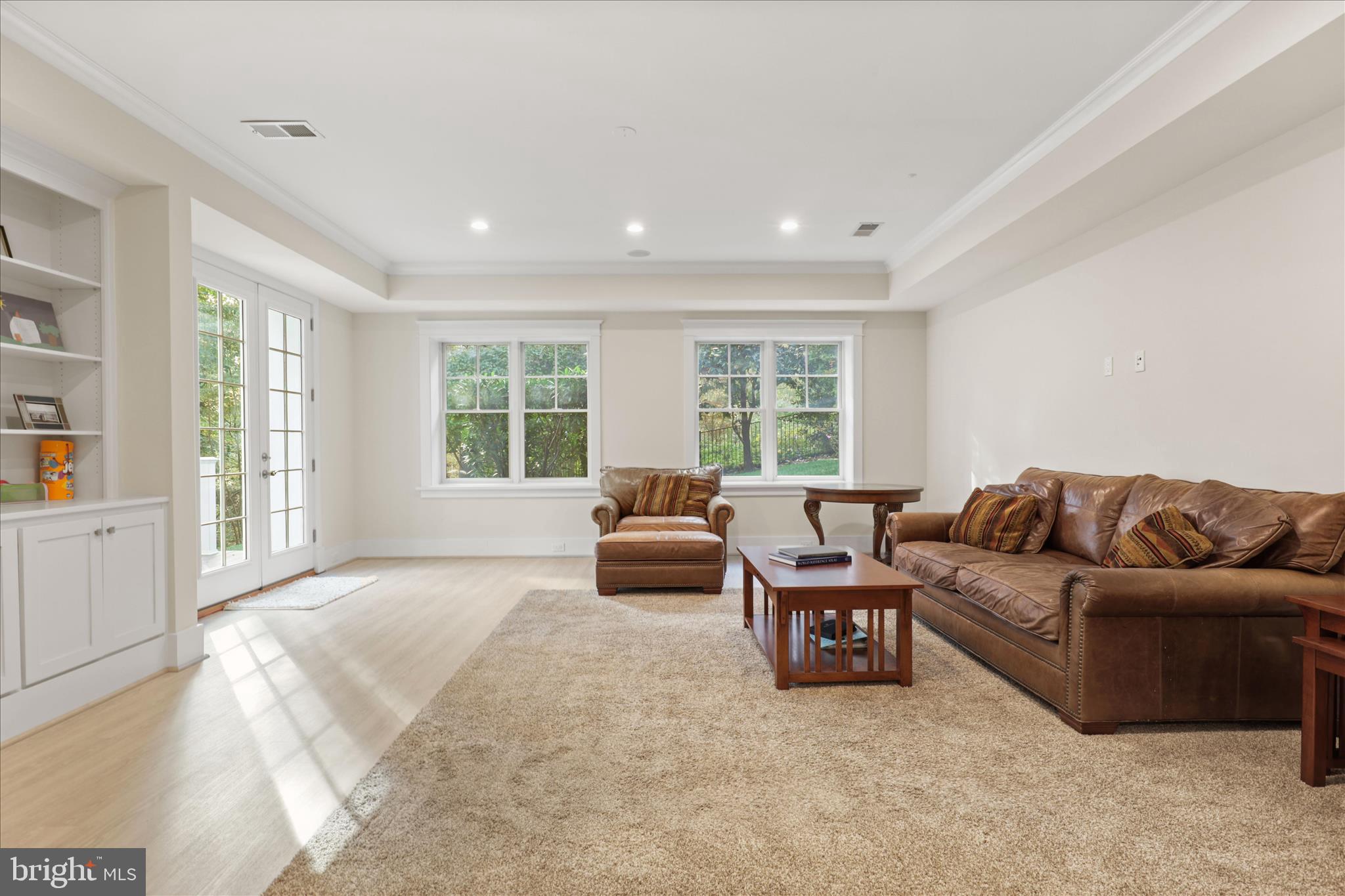 RIVERWOOD - Residential