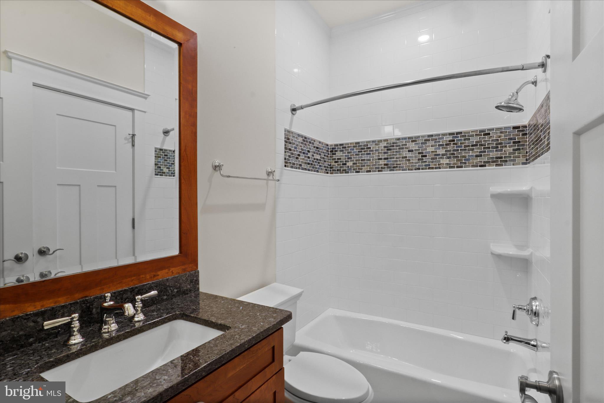 RIVERWOOD - Residential