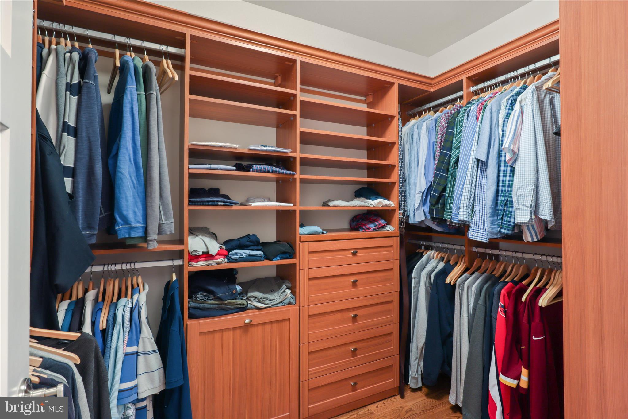 RIVERWOOD - Residential