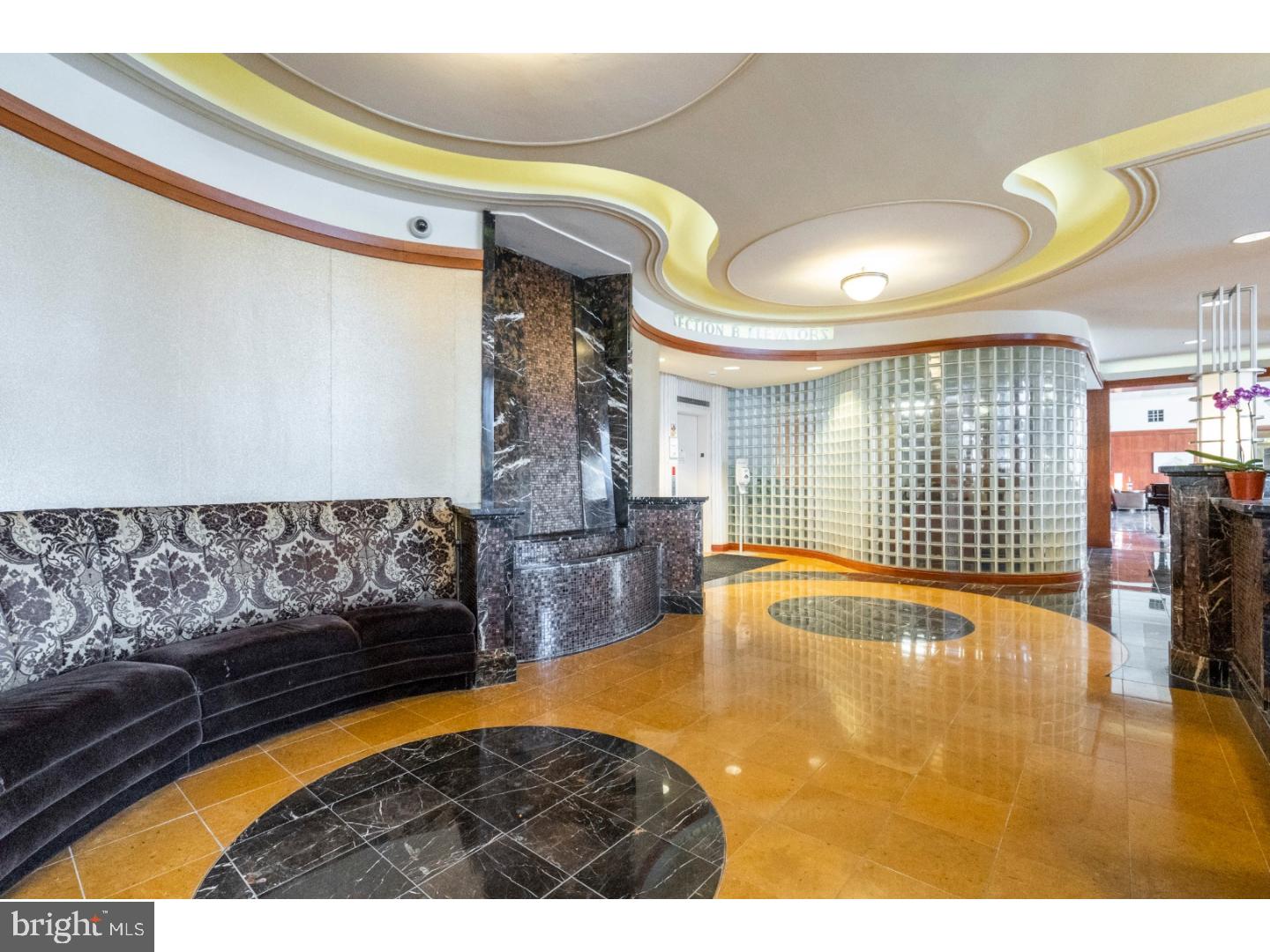 ART MUSEUM AREA - Residential Lease