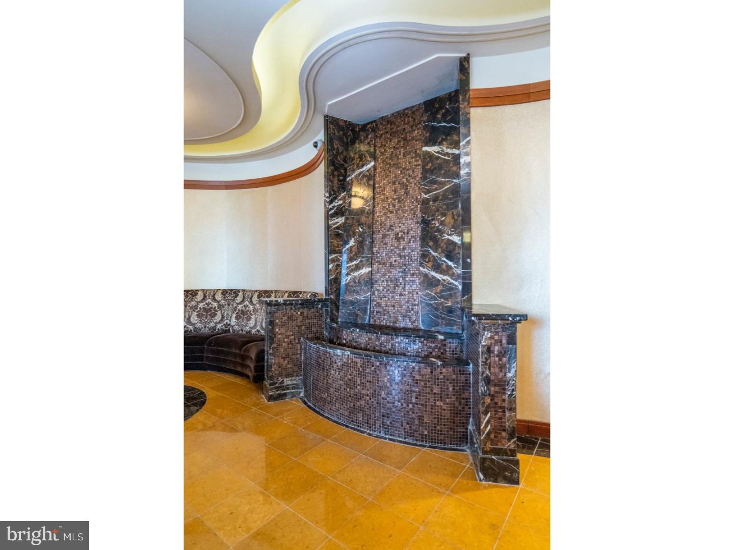 ART MUSEUM AREA - Residential Lease