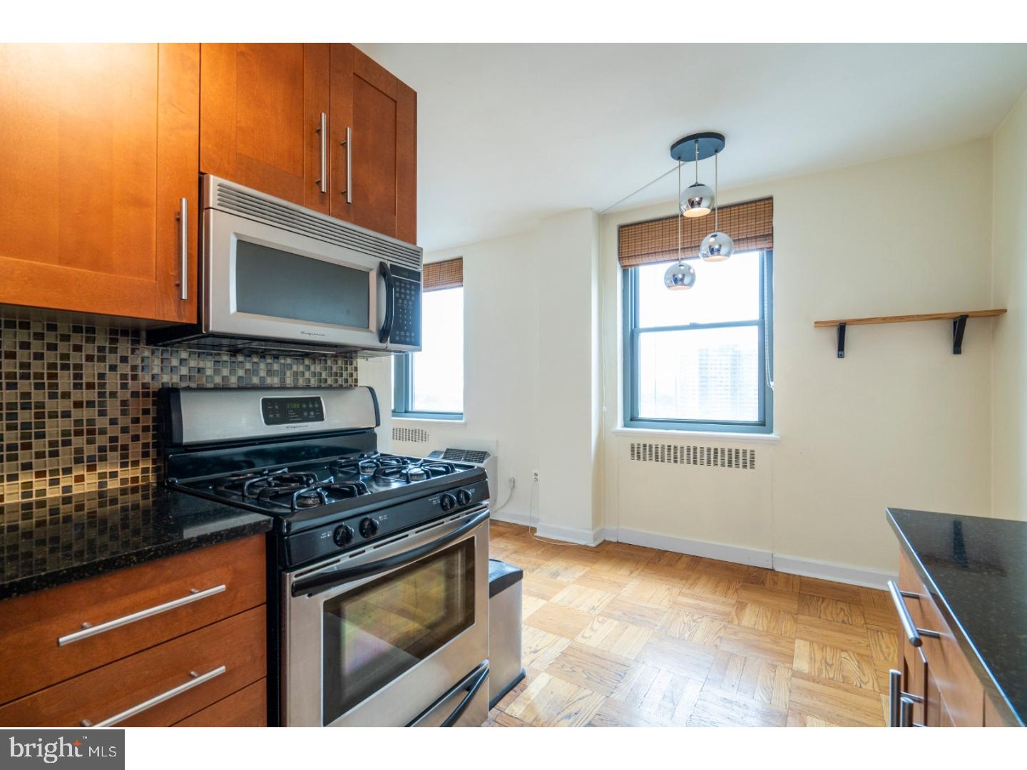 ART MUSEUM AREA - Residential Lease