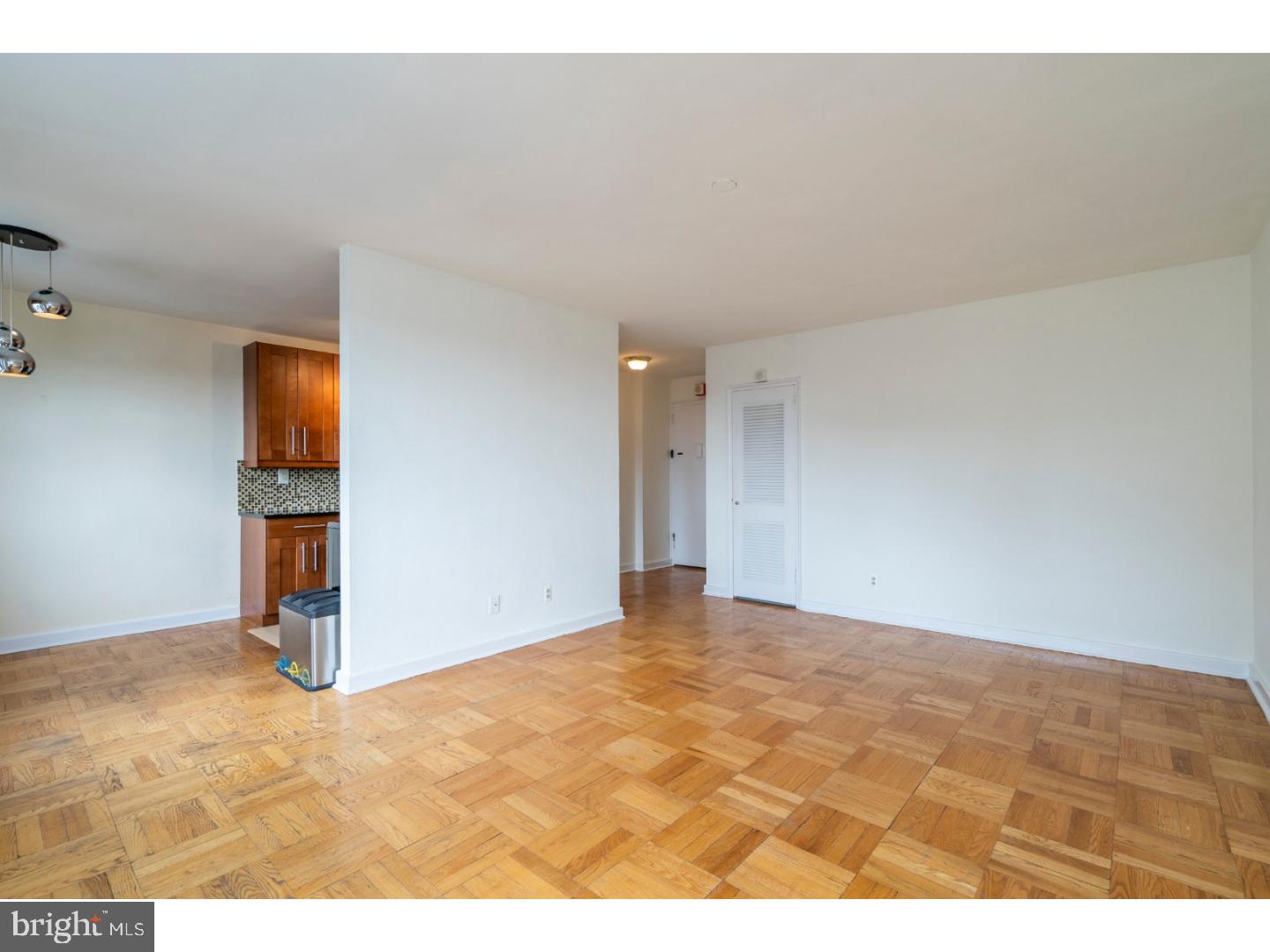 ART MUSEUM AREA - Residential Lease