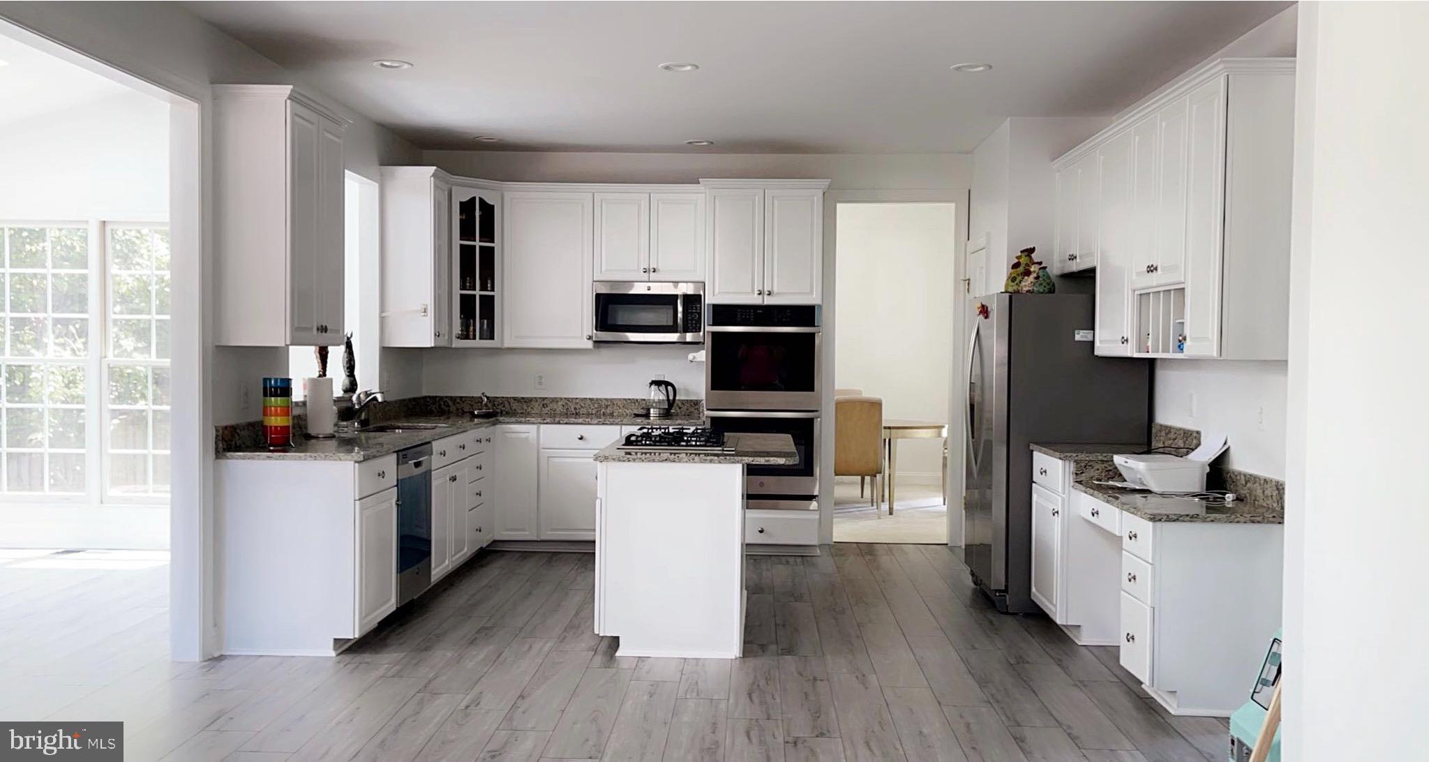 MADRILLON OAKS - Residential Lease