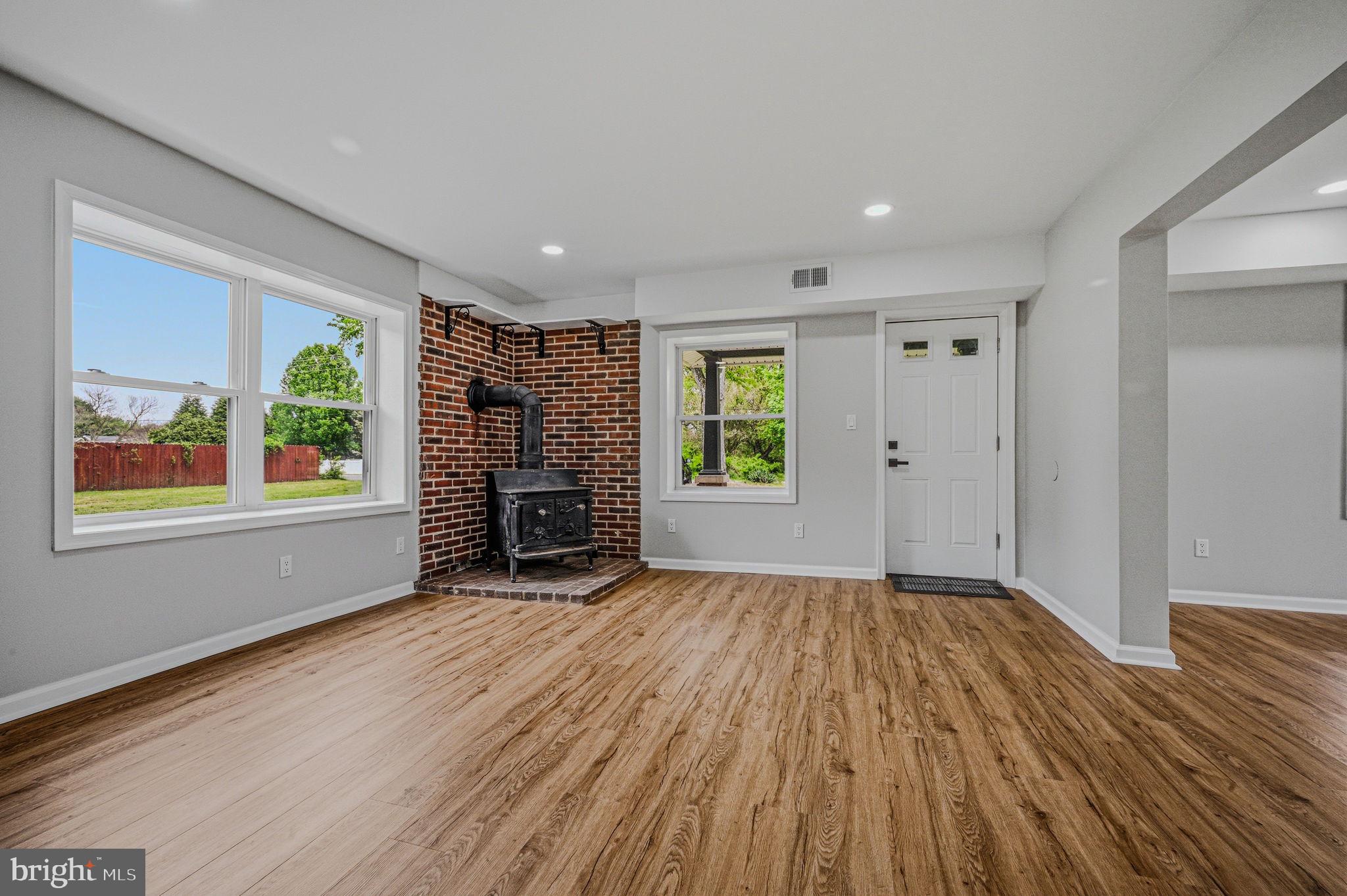DOWNS CHAPEL - Residential