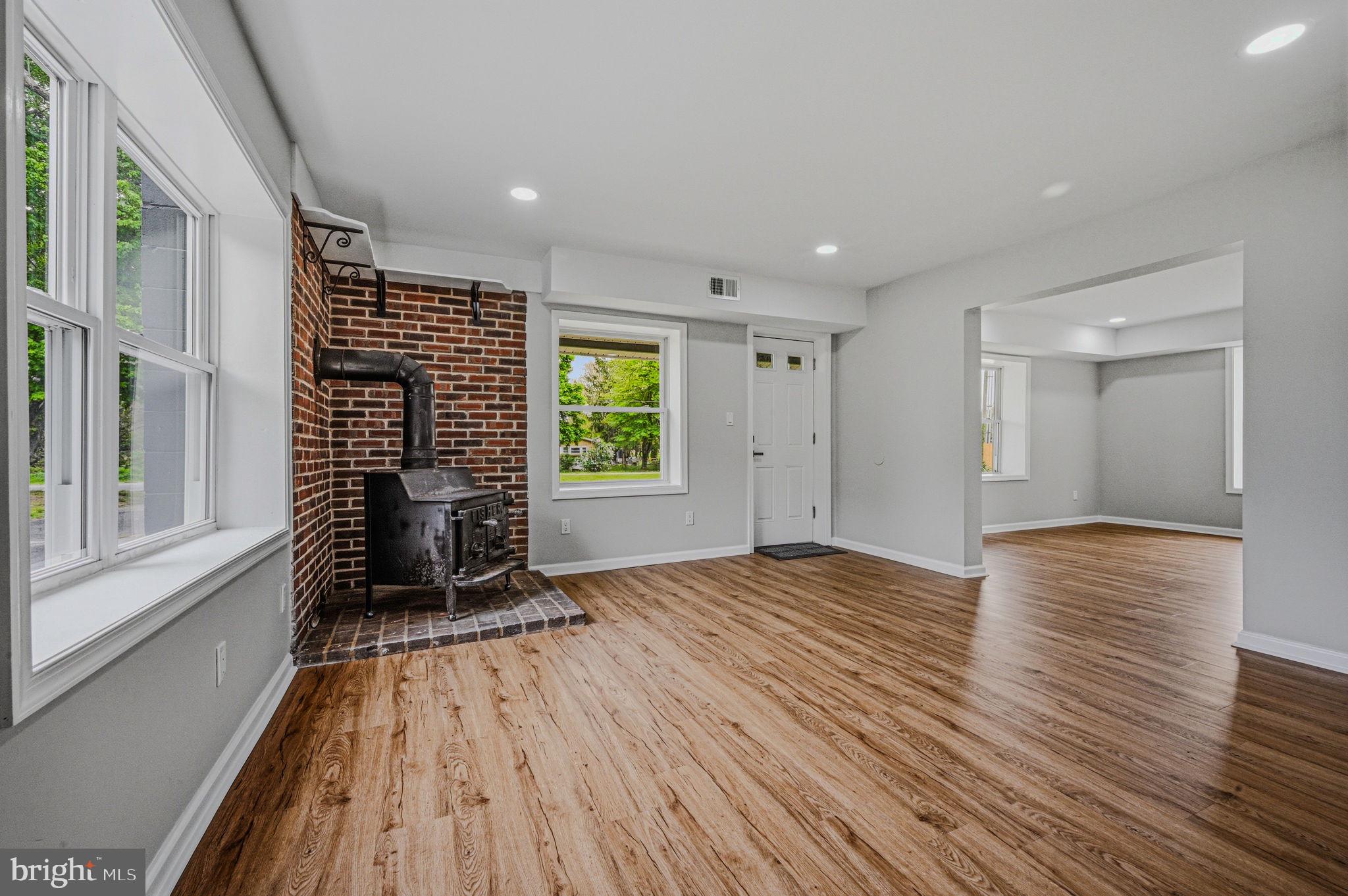 DOWNS CHAPEL - Residential