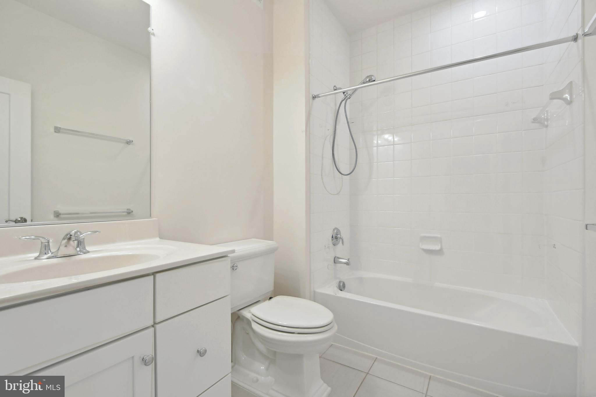 SM ONE LOUDOUN CONDO - Residential