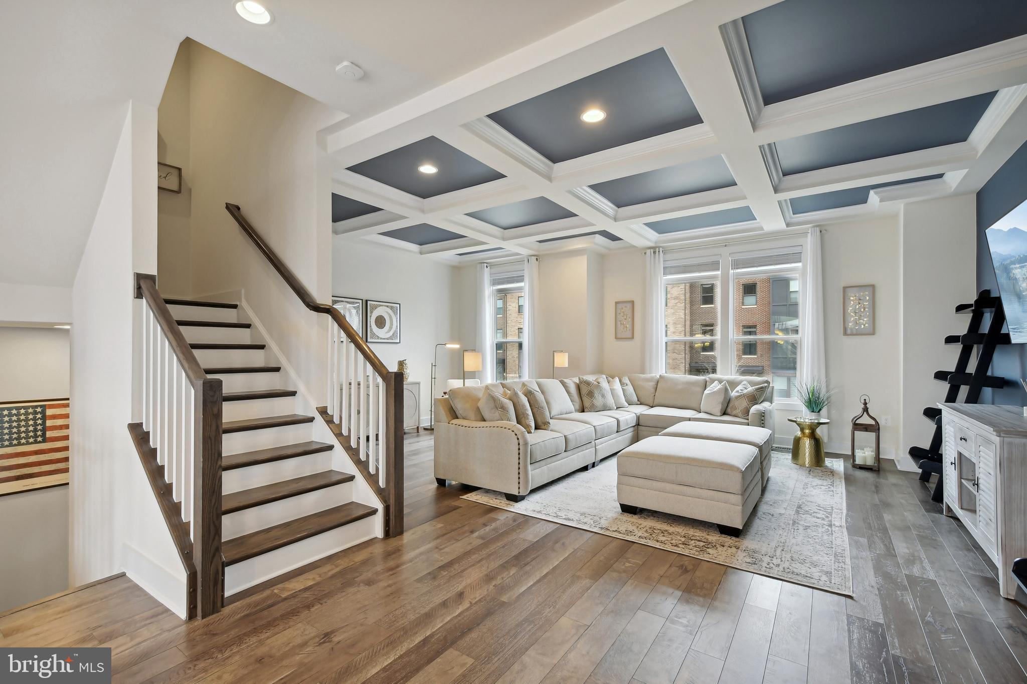 SM ONE LOUDOUN CONDO - Residential