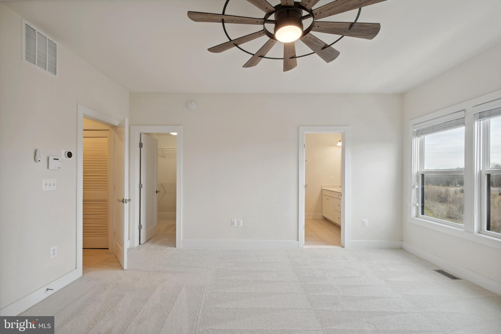 SM ONE LOUDOUN CONDO - Residential