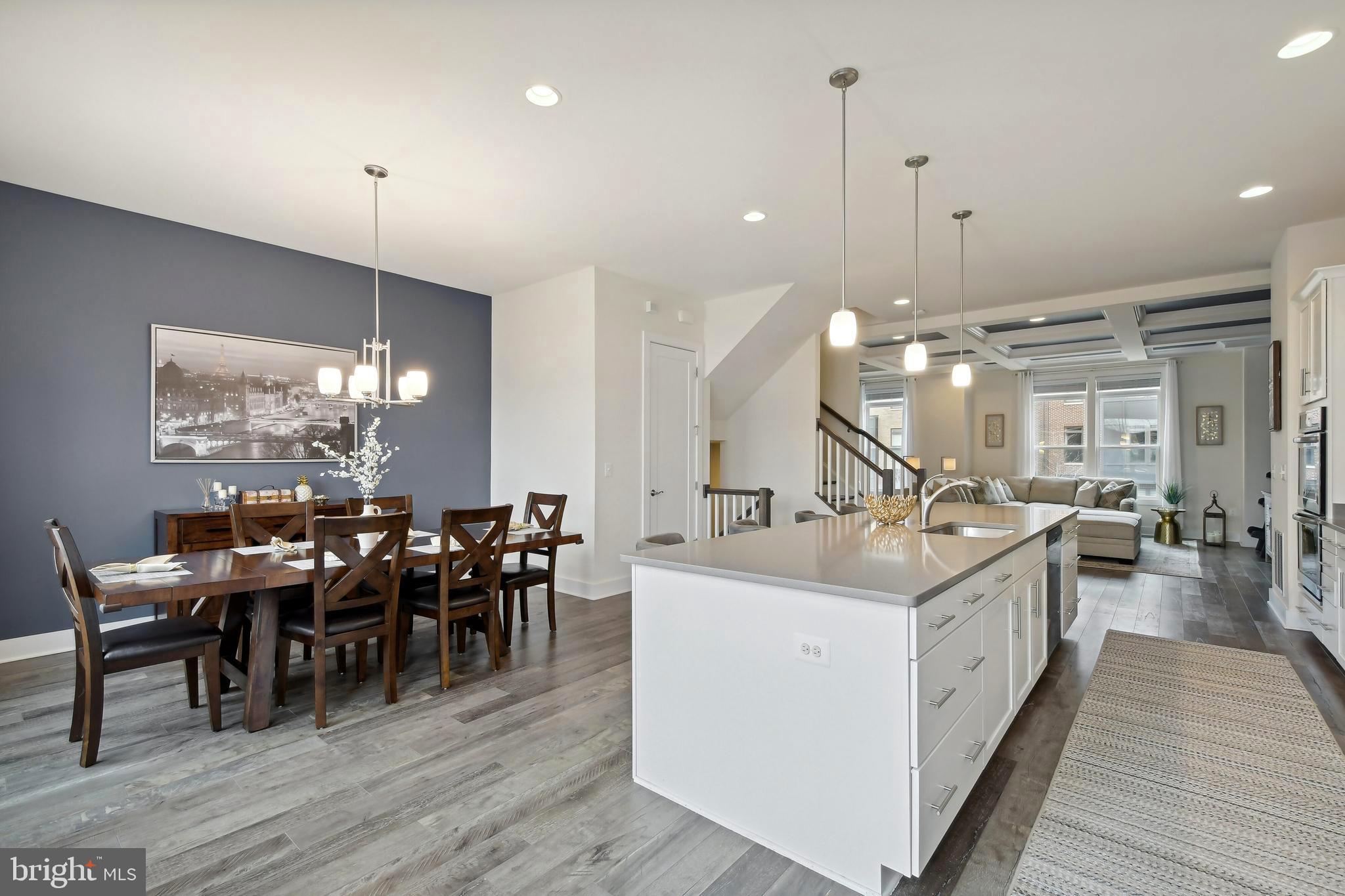 SM ONE LOUDOUN CONDO - Residential