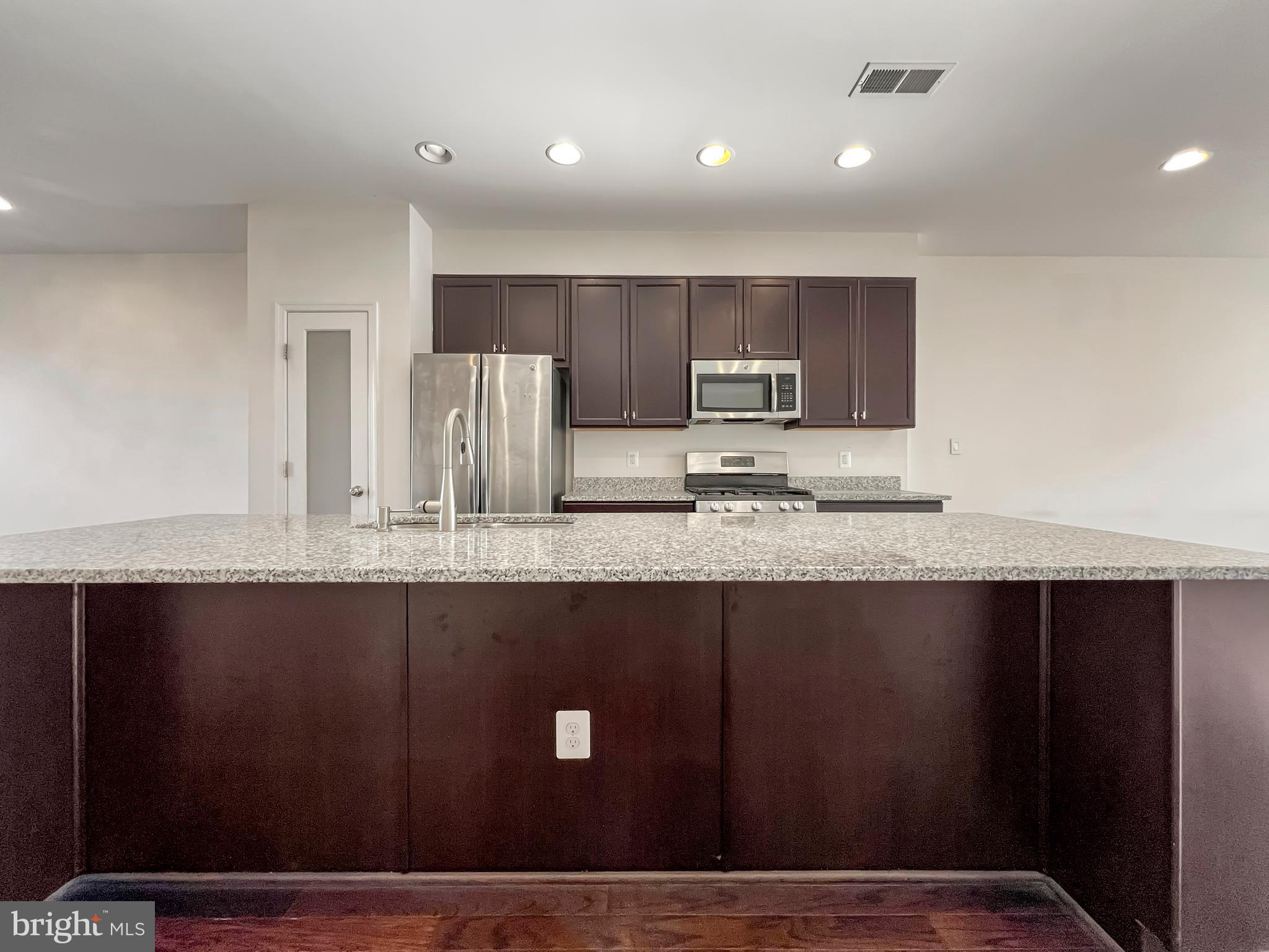 WALKER STATION - Residential Lease