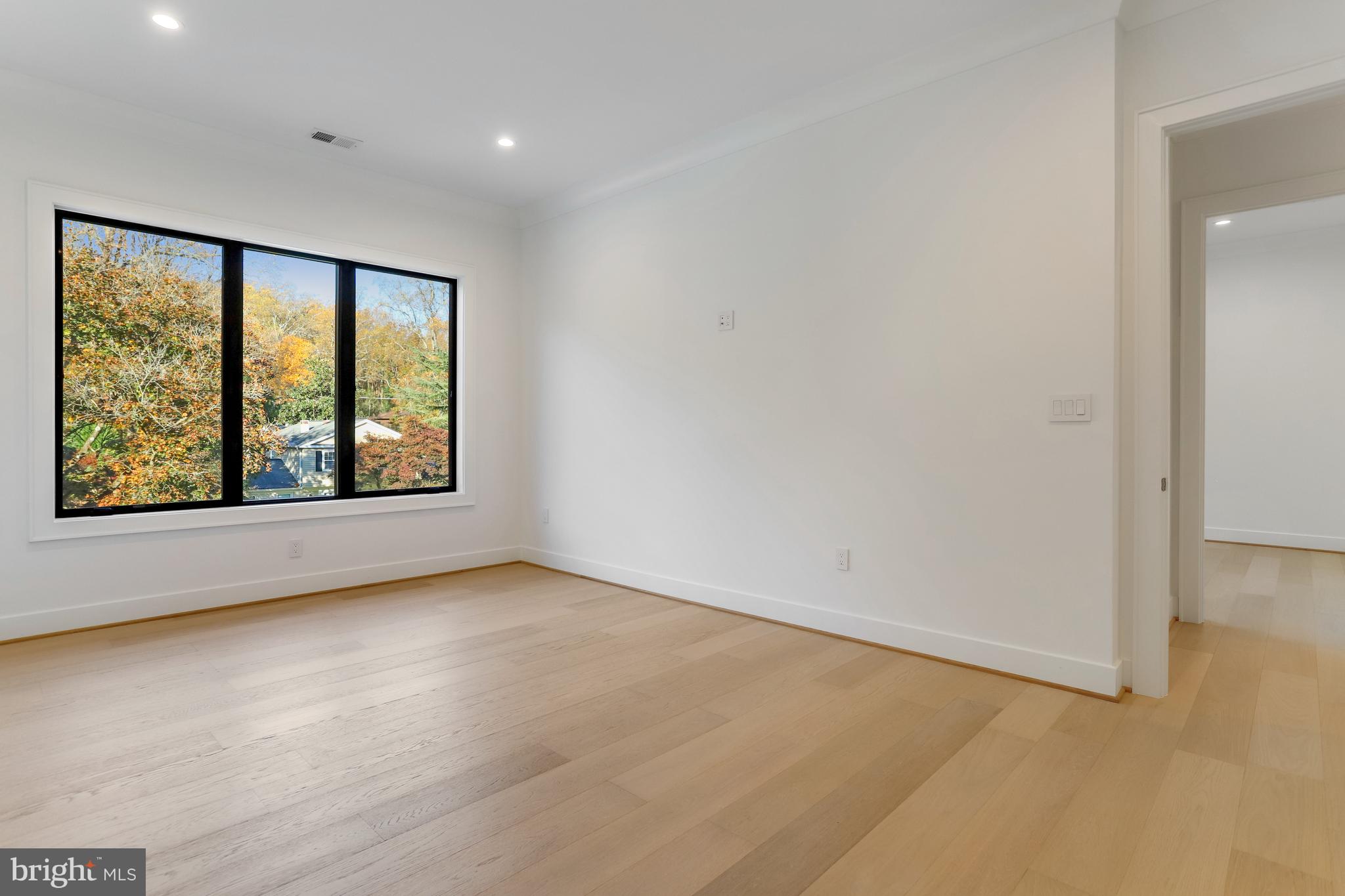 FOREST VILLA WOODS - Residential