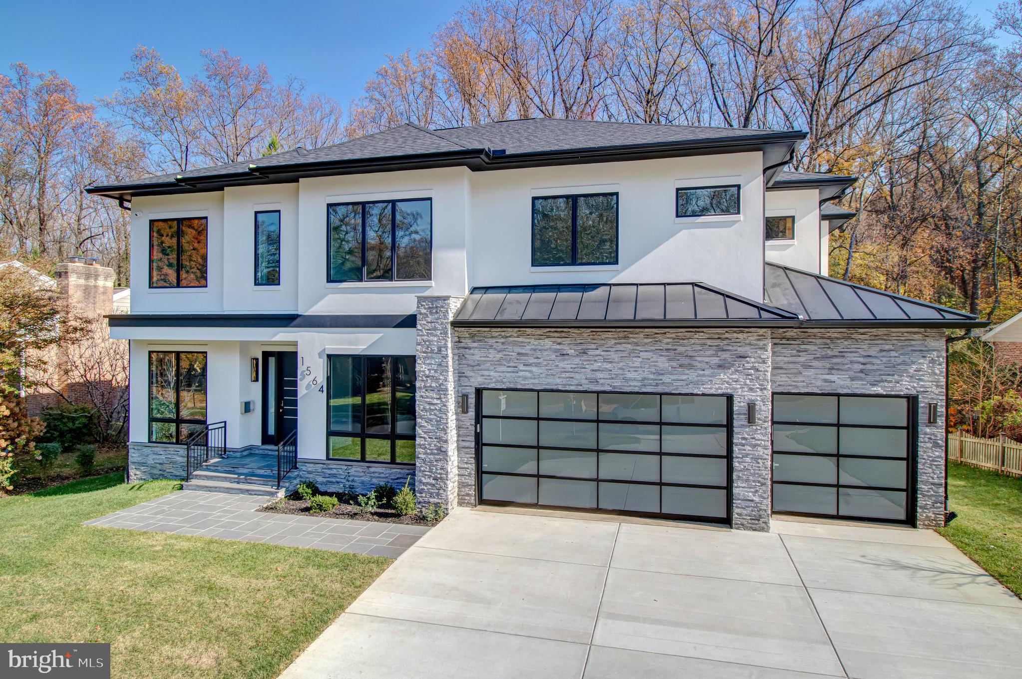 FOREST VILLA WOODS - Residential