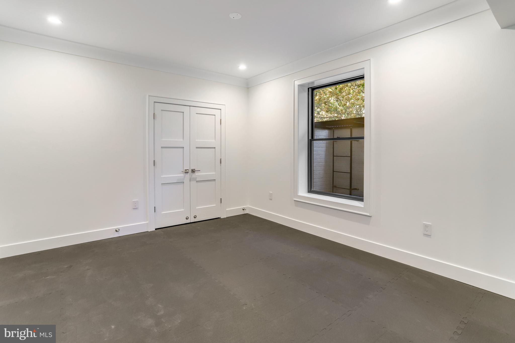 FOREST VILLA WOODS - Residential