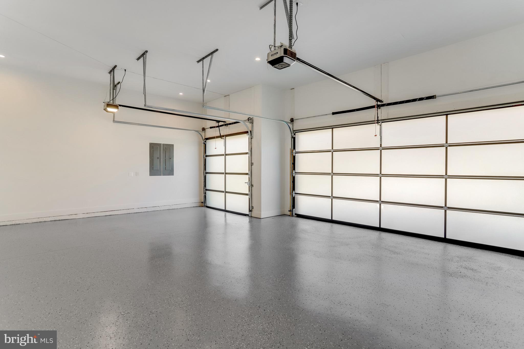 FOREST VILLA WOODS - Residential