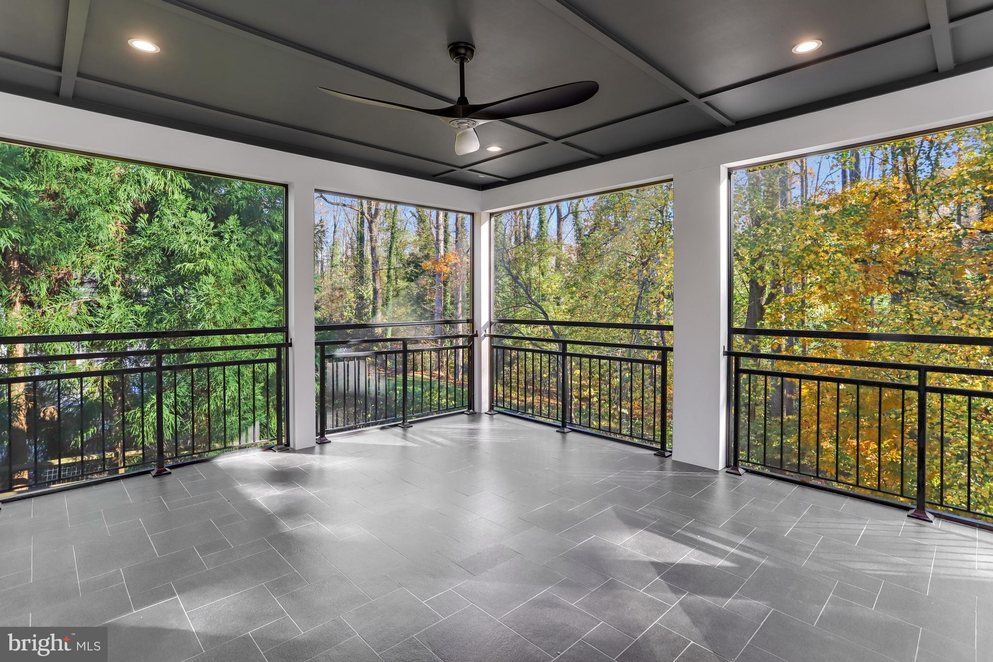 FOREST VILLA WOODS - Residential