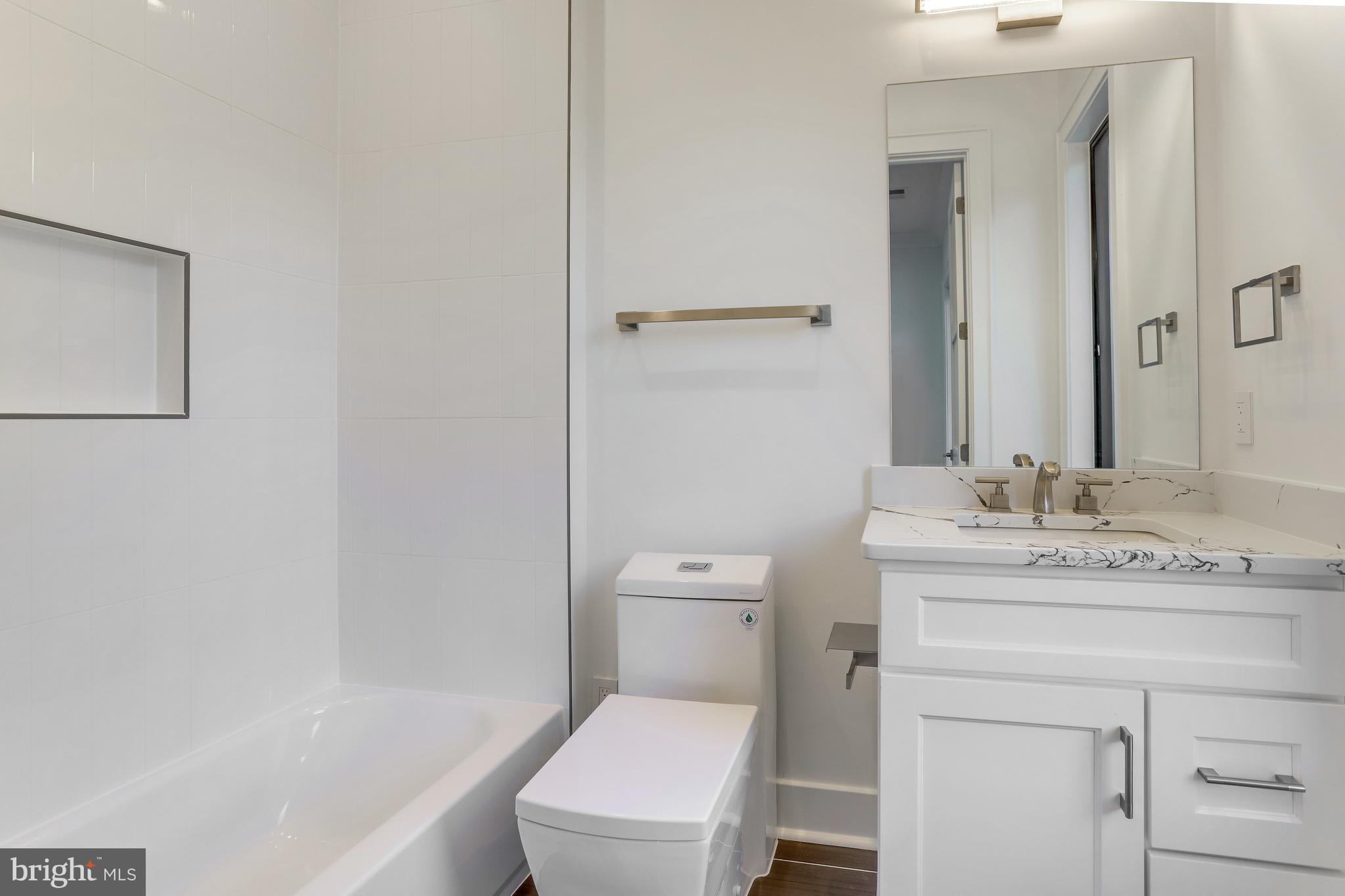 FOREST VILLA WOODS - Residential