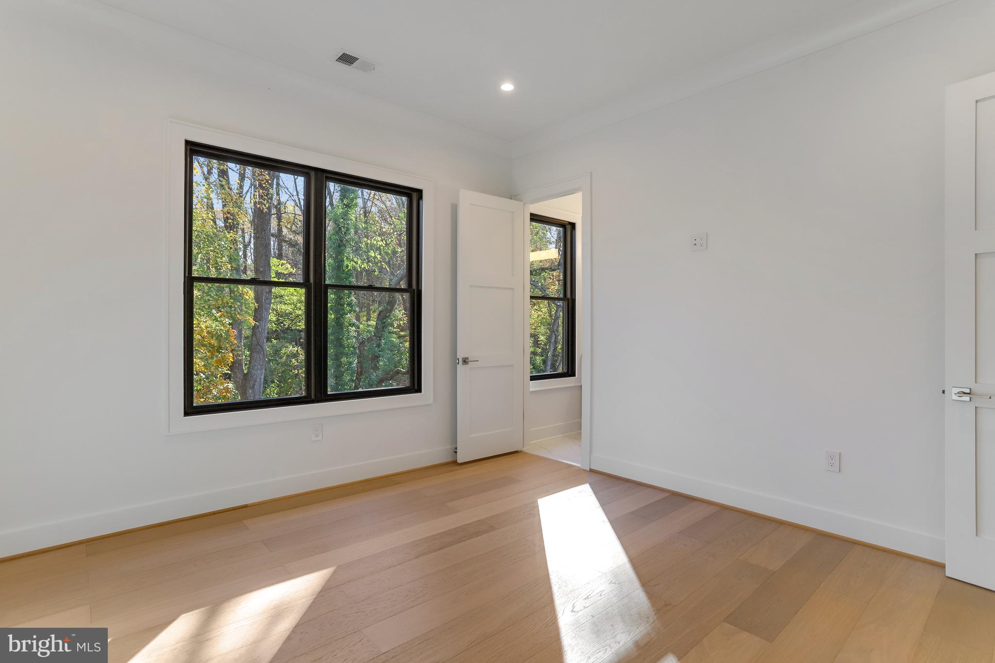 FOREST VILLA WOODS - Residential