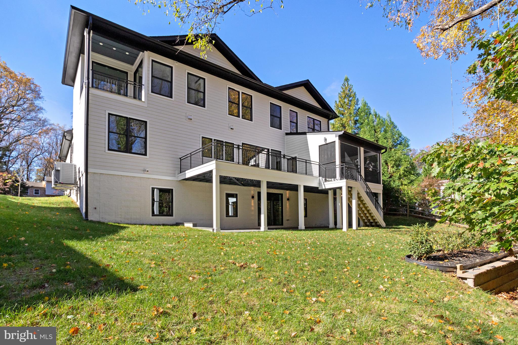 FOREST VILLA WOODS - Residential