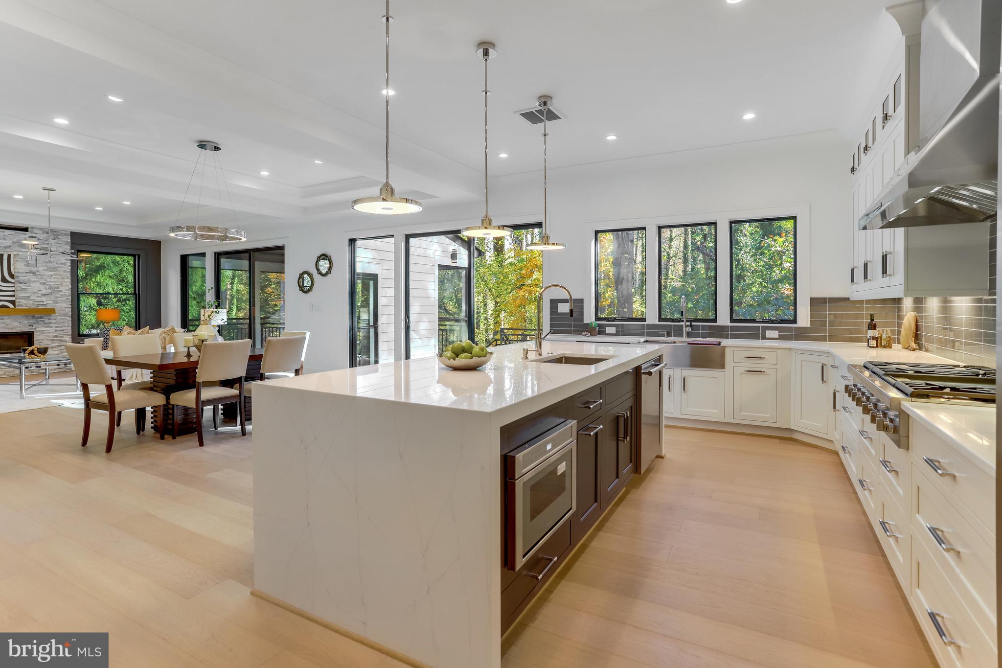 FOREST VILLA WOODS - Residential