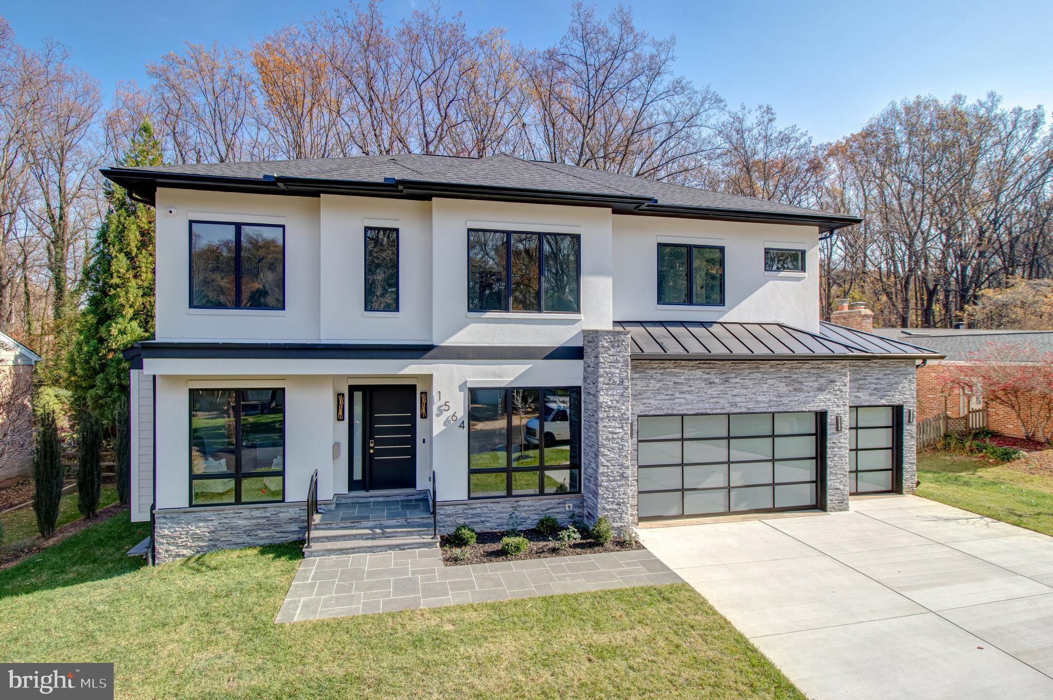 FOREST VILLA WOODS - Residential