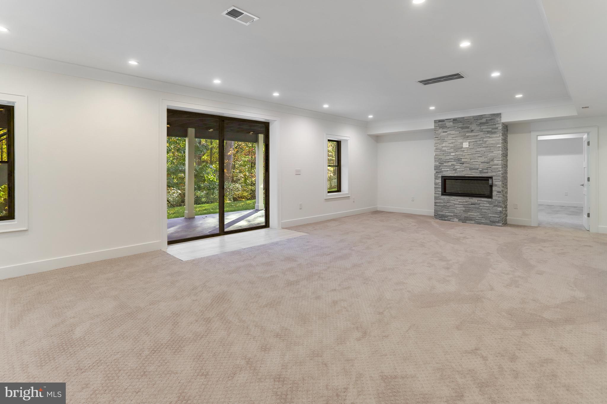 FOREST VILLA WOODS - Residential