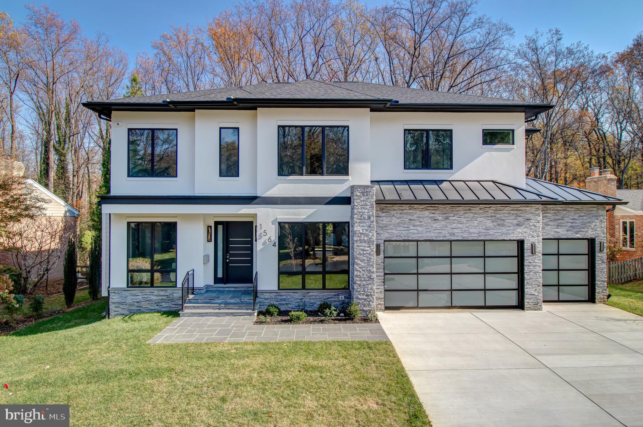 FOREST VILLA WOODS - Residential