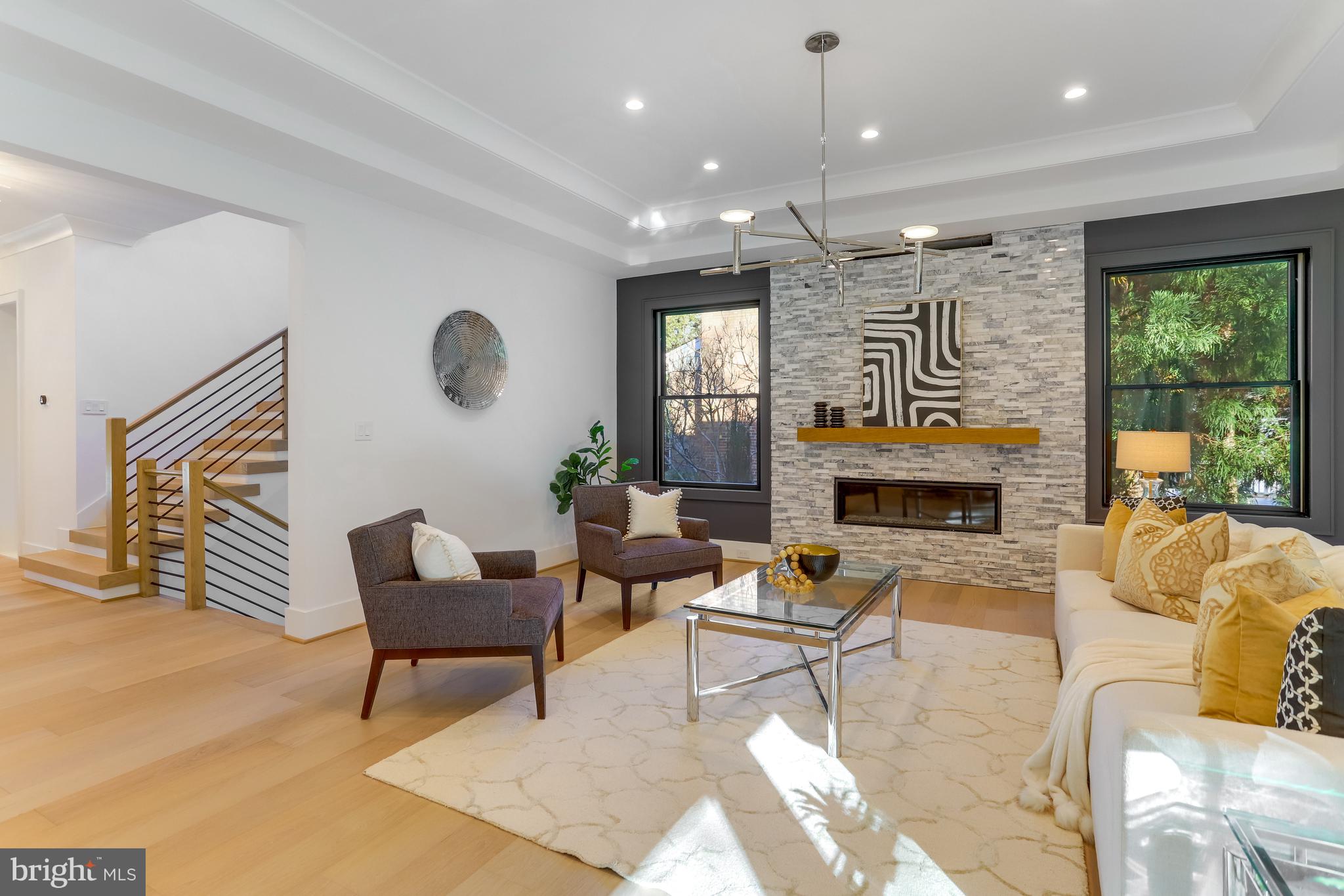 FOREST VILLA WOODS - Residential