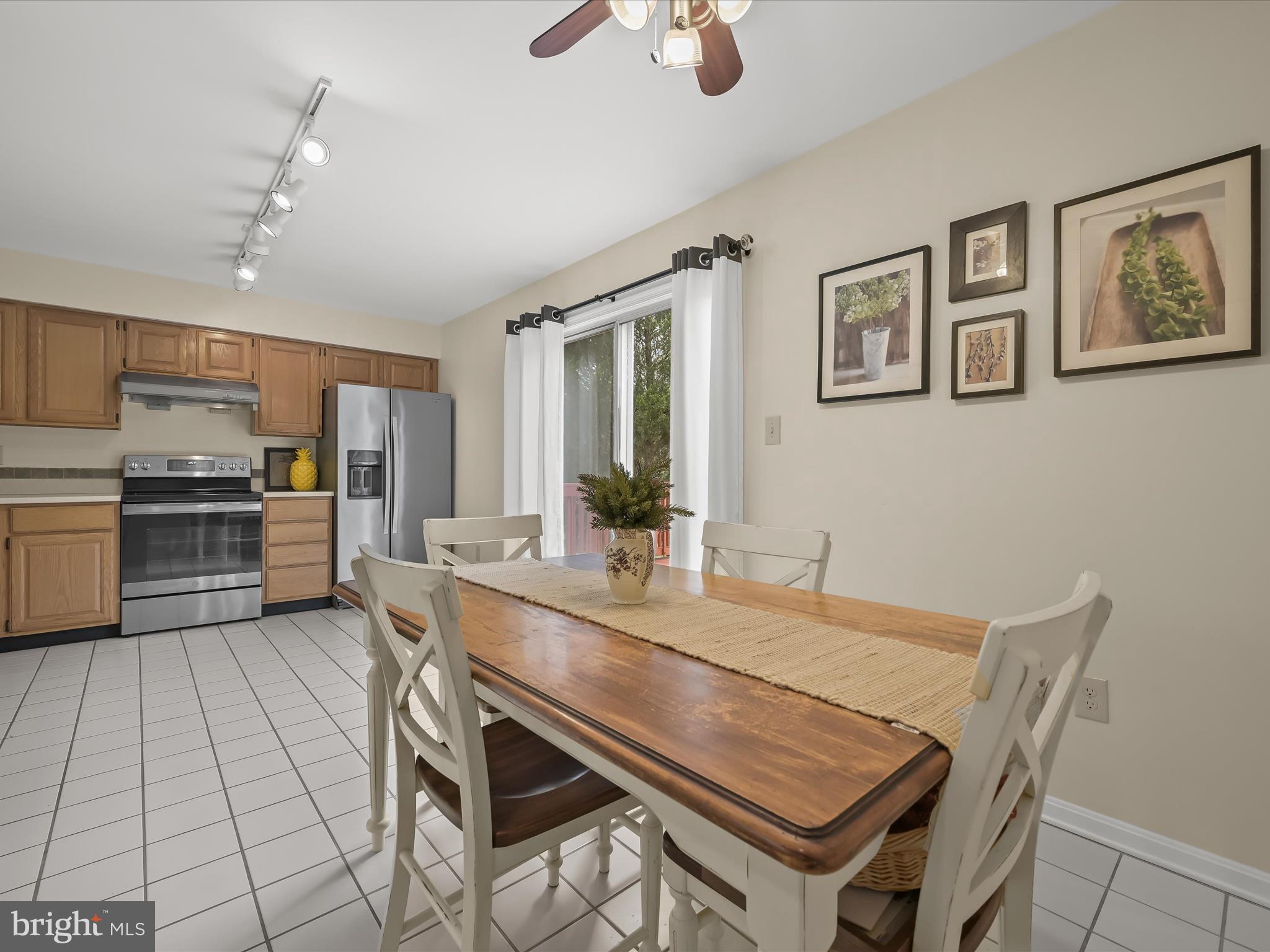 HUNTERS RUN - Residential