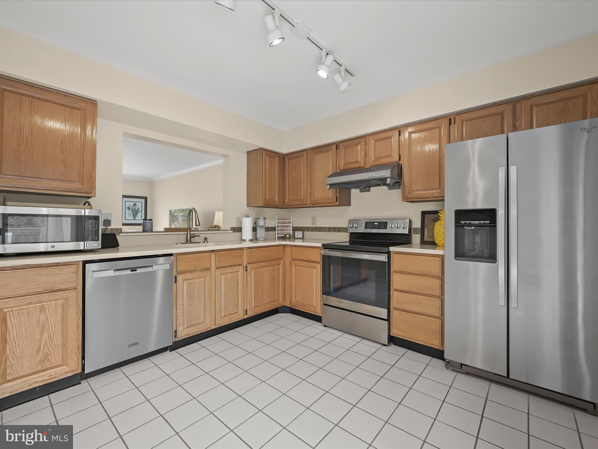 HUNTERS RUN - Residential