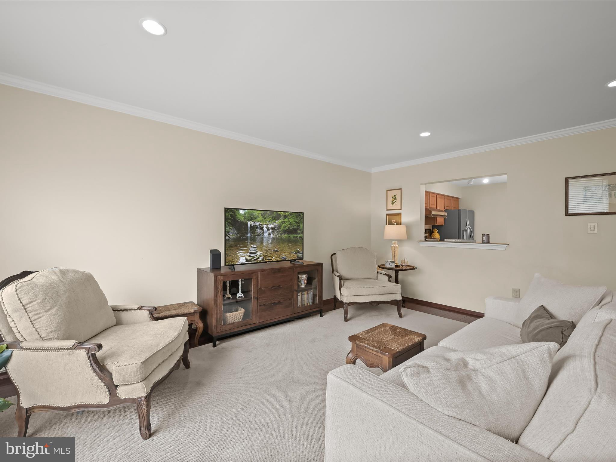 HUNTERS RUN - Residential