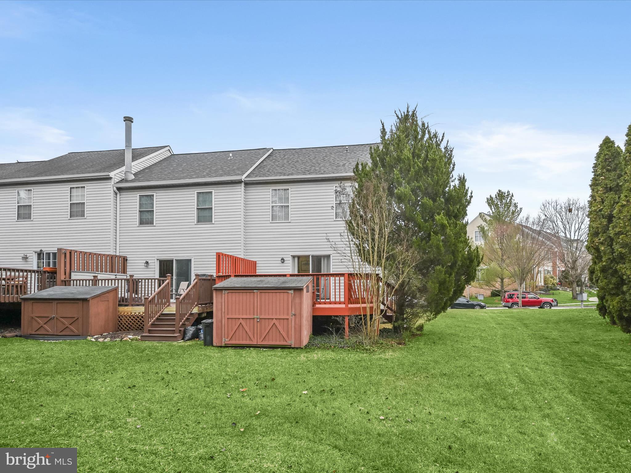 HUNTERS RUN - Residential