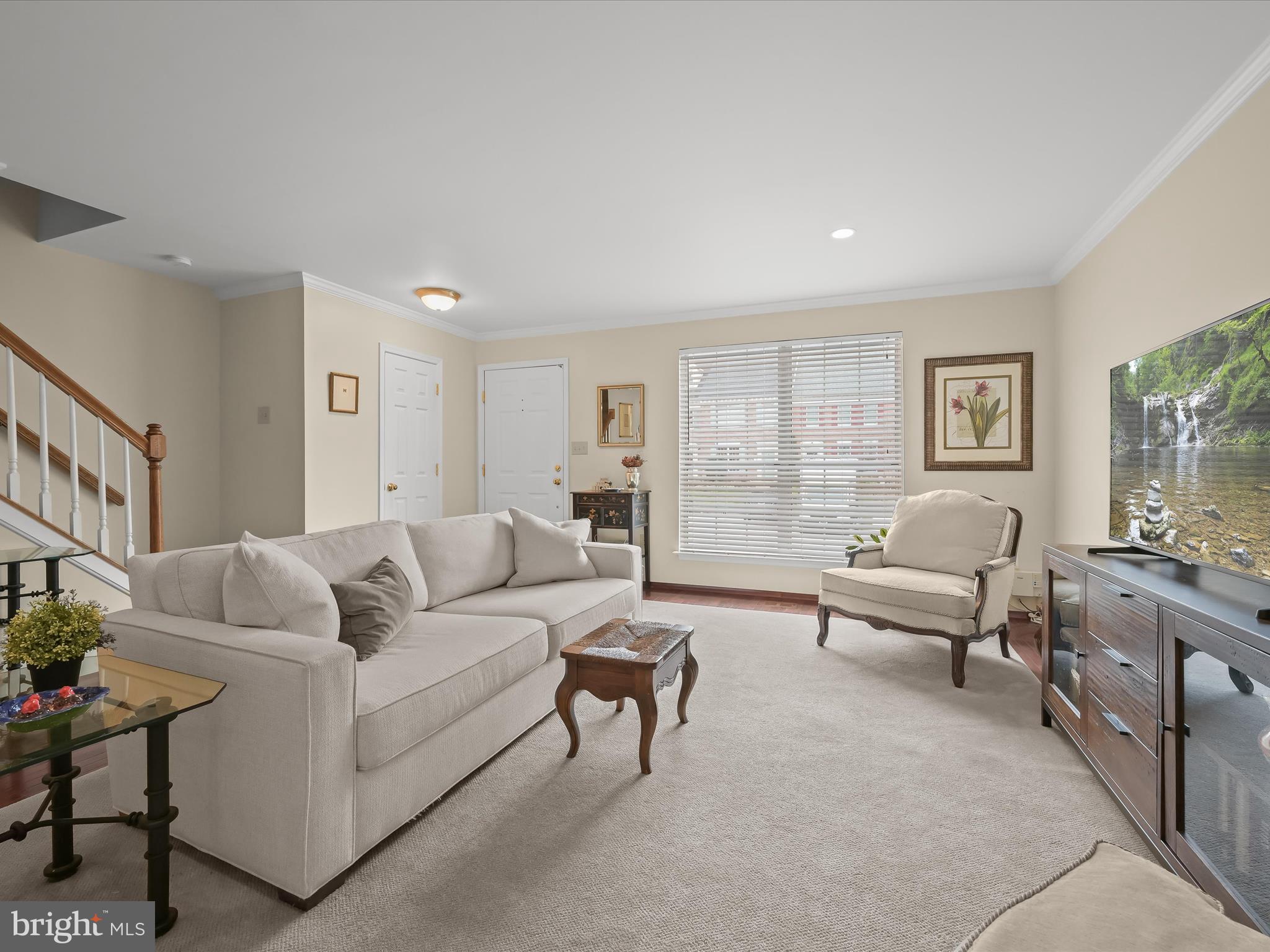 HUNTERS RUN - Residential