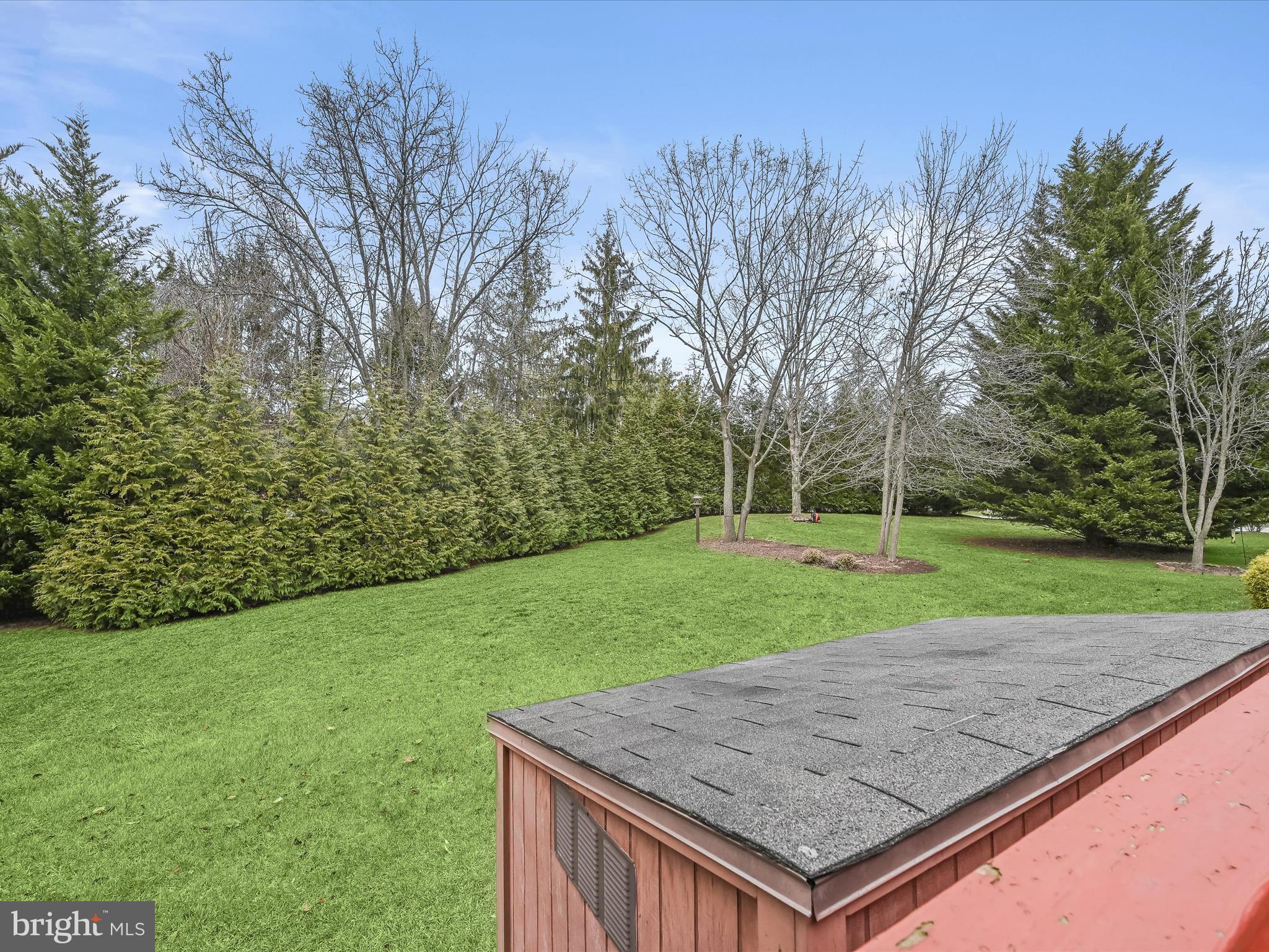 HUNTERS RUN - Residential