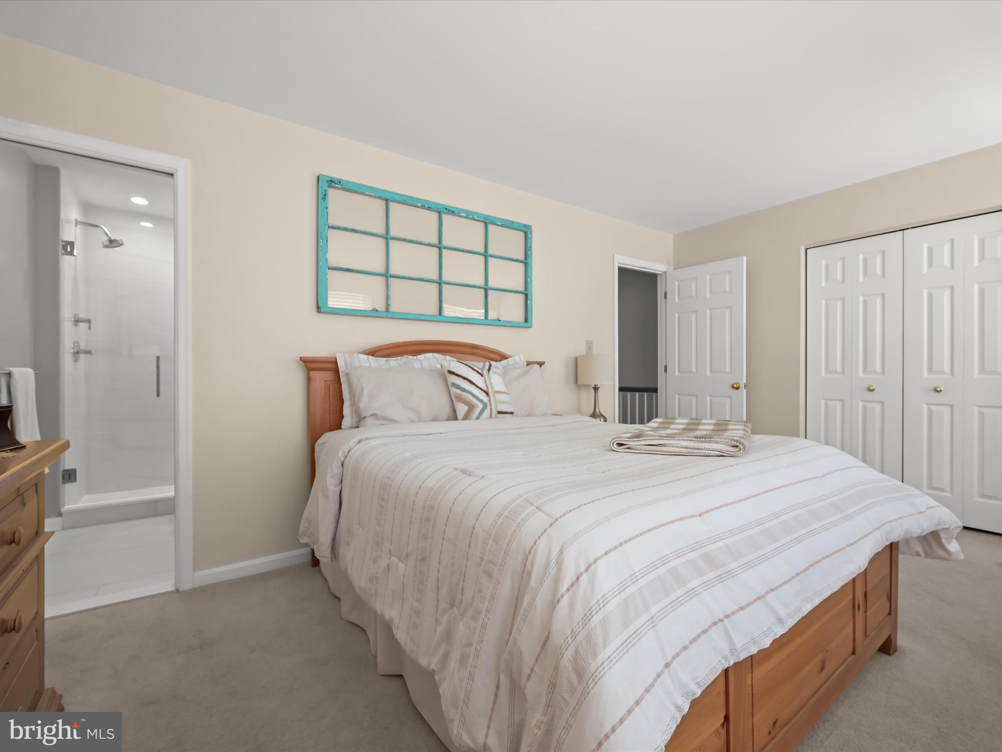 HUNTERS RUN - Residential