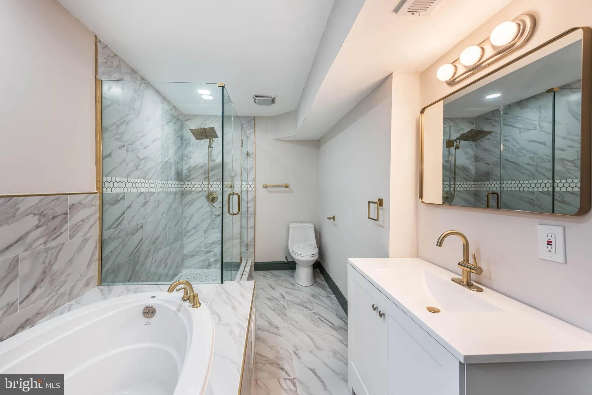 Baltimore, Maryland 21223, United States, 4 Bedrooms Bedrooms, ,3 BathroomsBathrooms,Residential,Active,38052